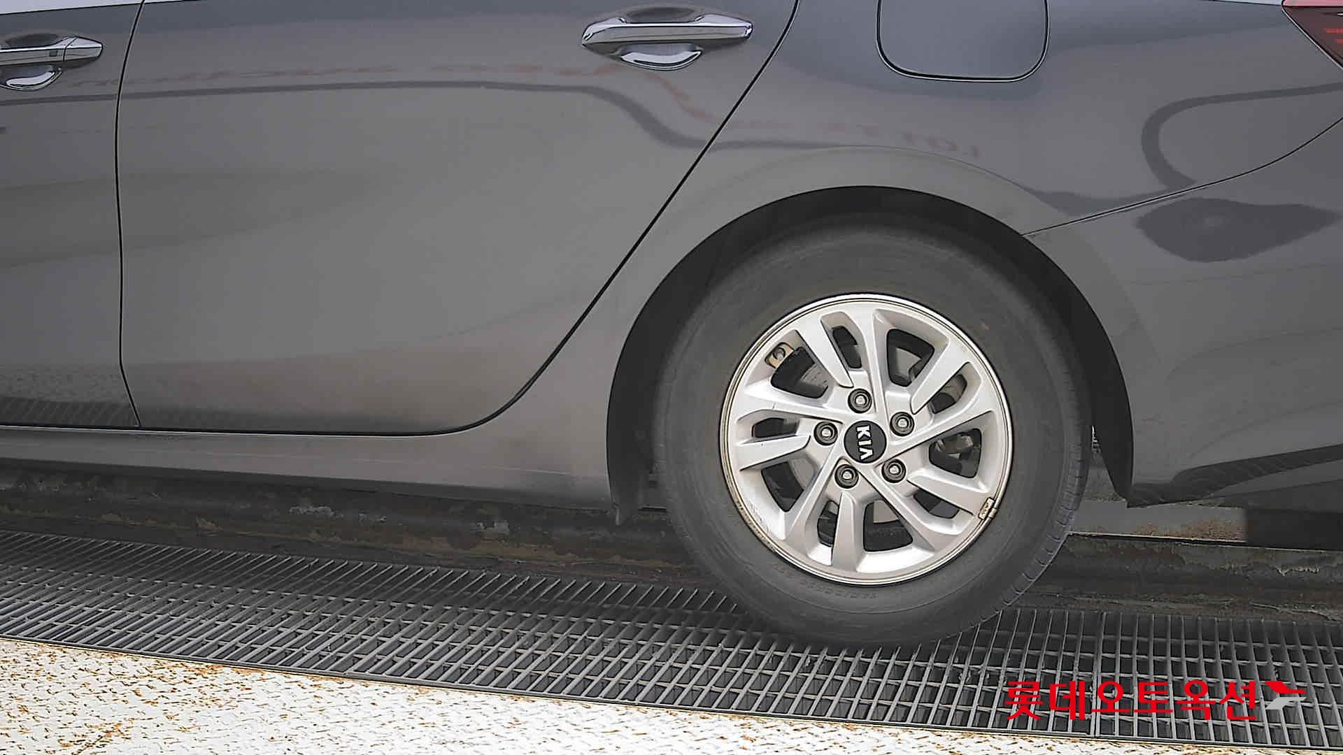 كيا - K3 - Image 22