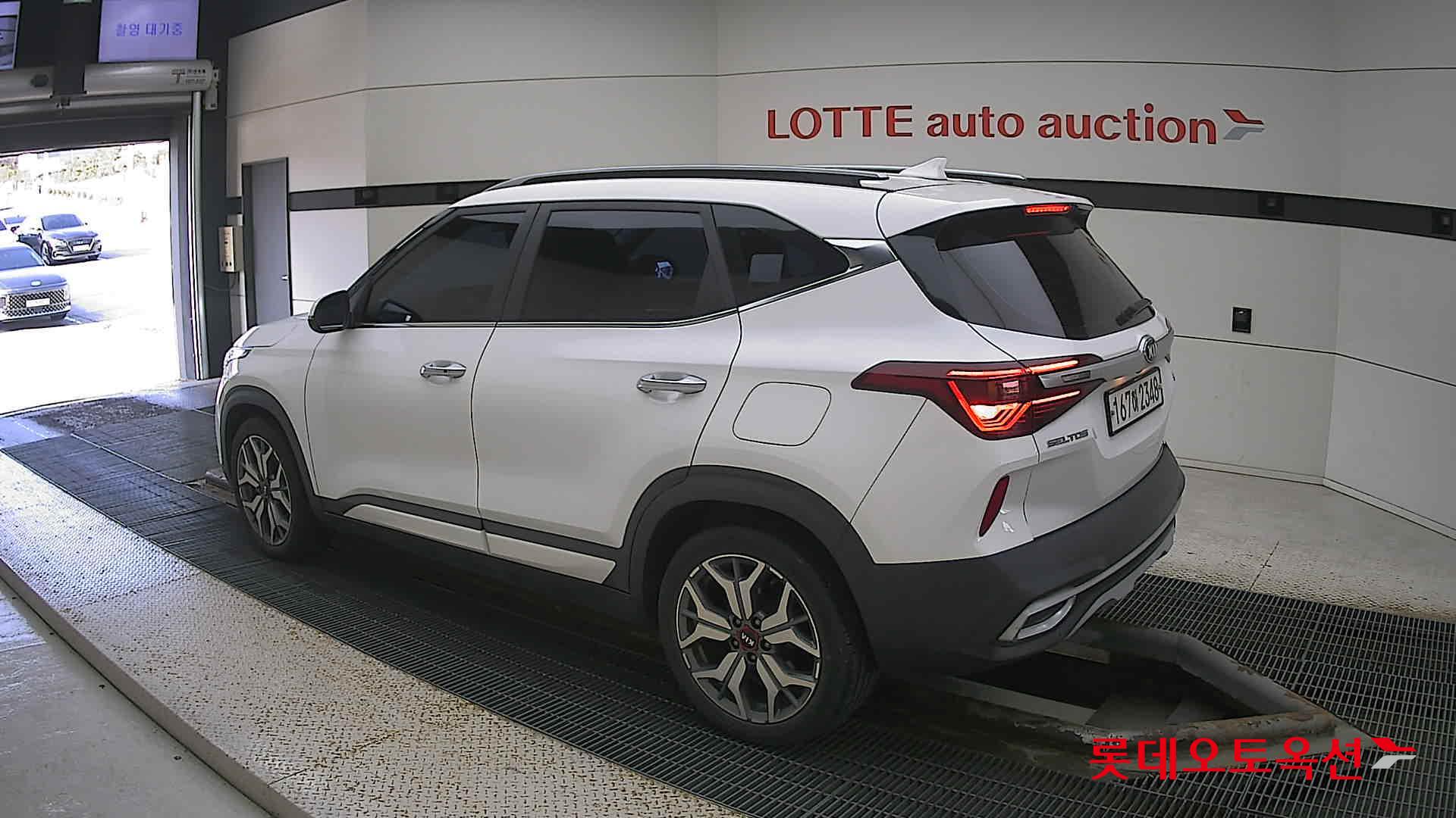 كيا - سيلتوس - Image 10