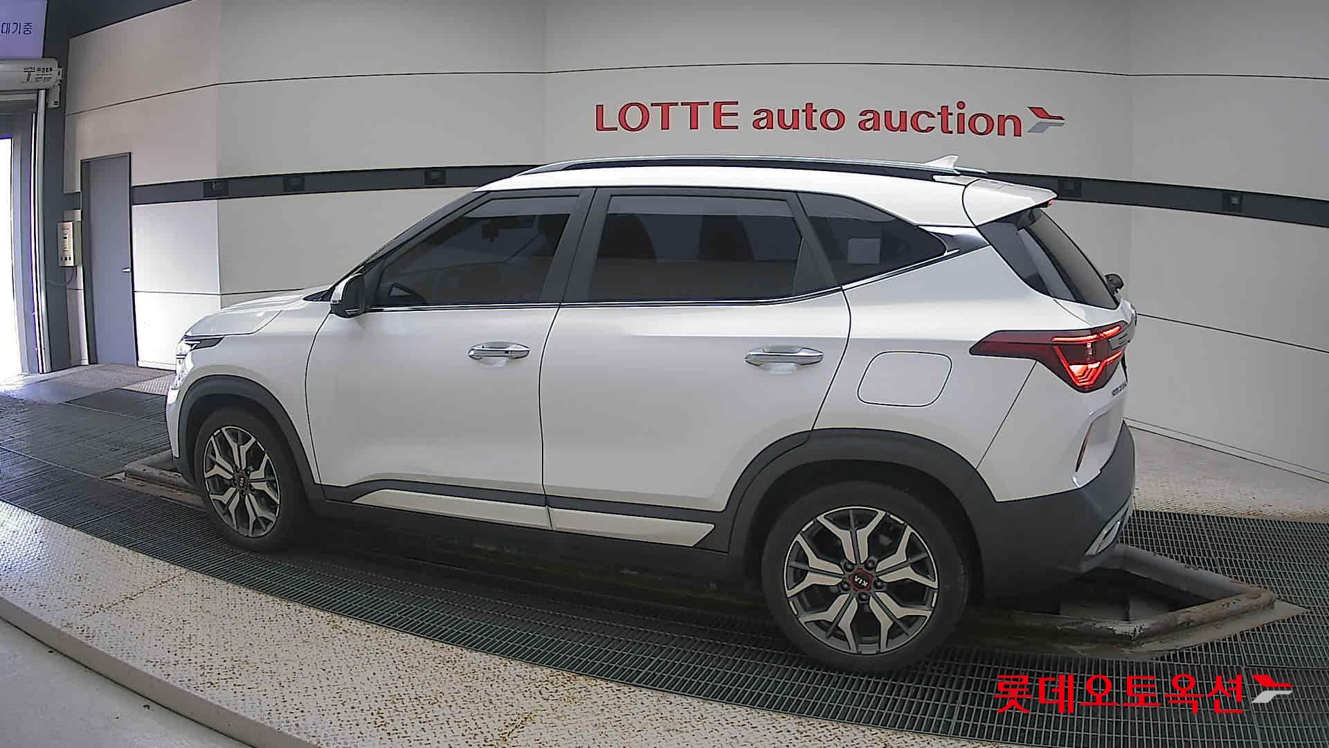 كيا - سيلتوس - Image 11