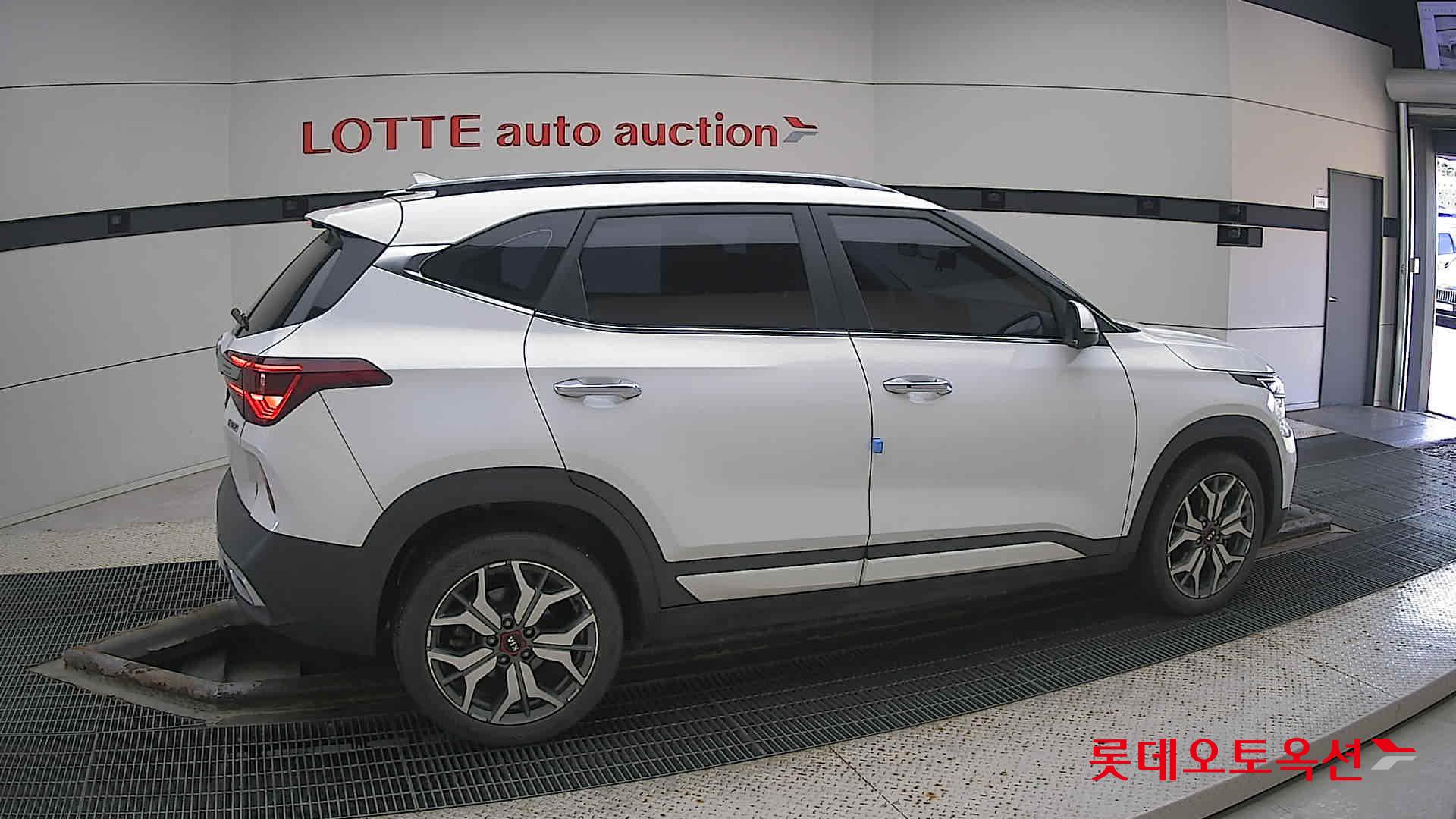 كيا - سيلتوس - Image 18