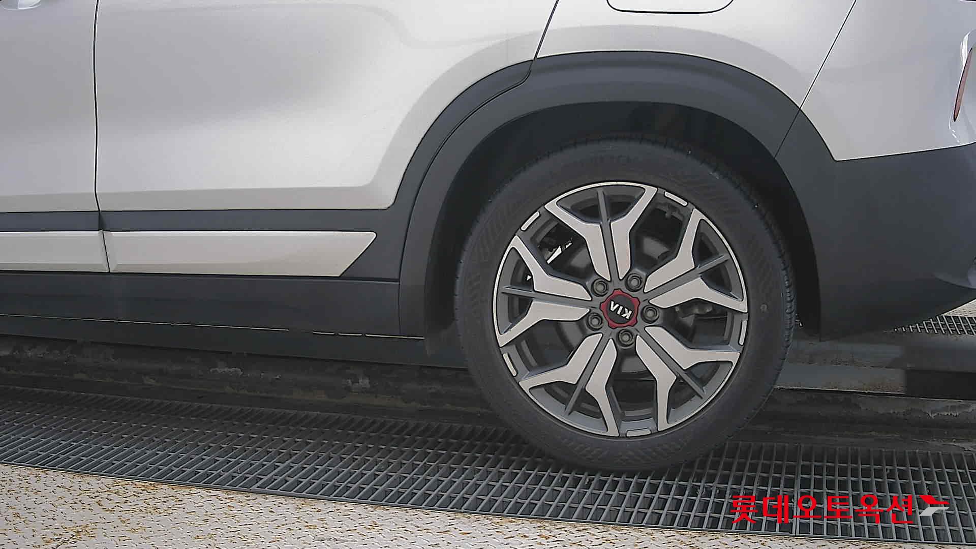 كيا - سيلتوس - Image 22