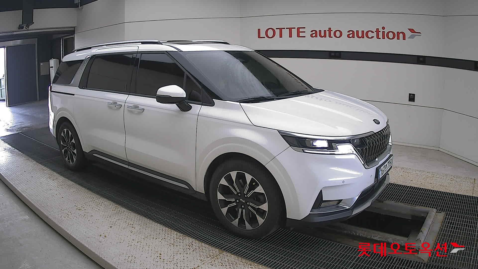 كيا - كارنفال - Image 16