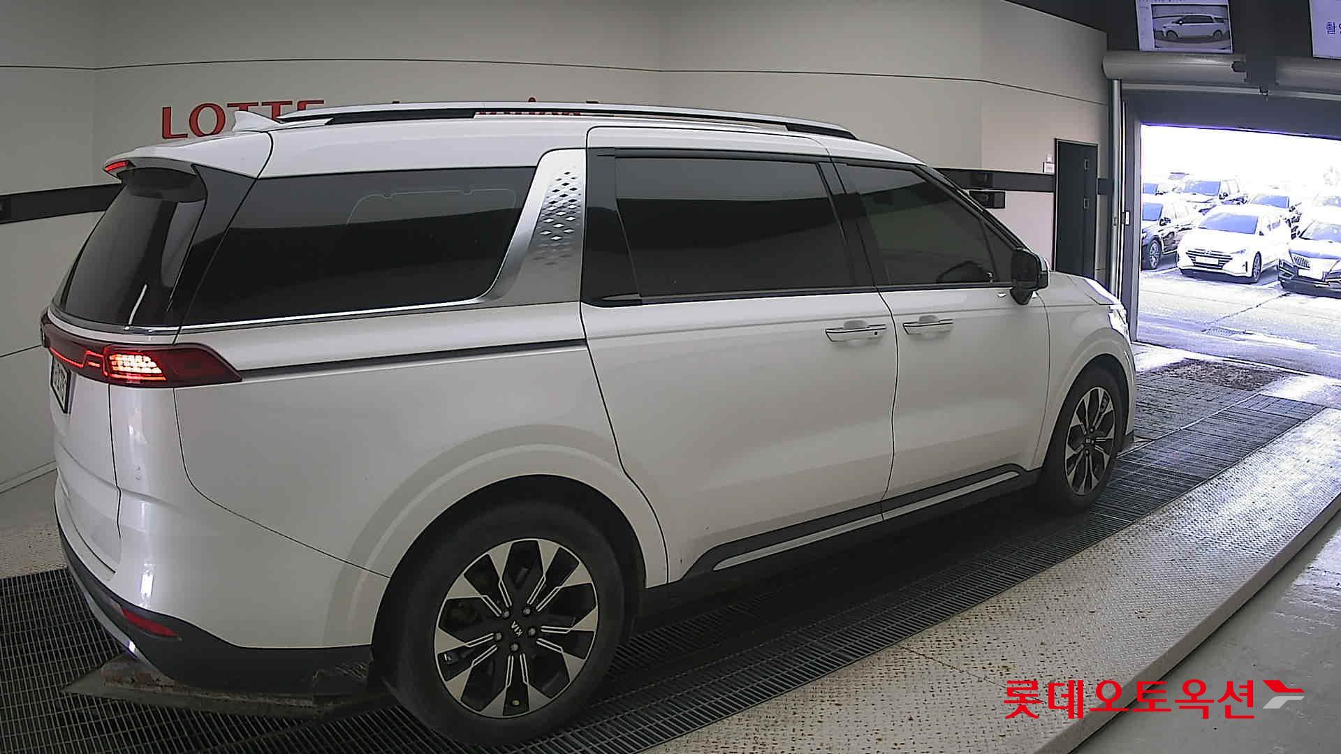 كيا - كارنفال - Image 19