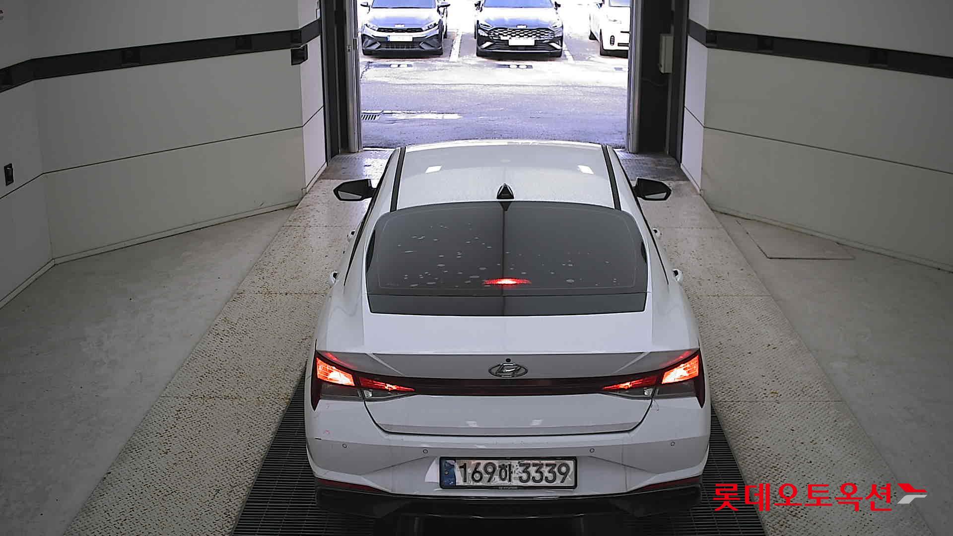 Hyundai Avante 2022 Polar White из Кореи, фото 5