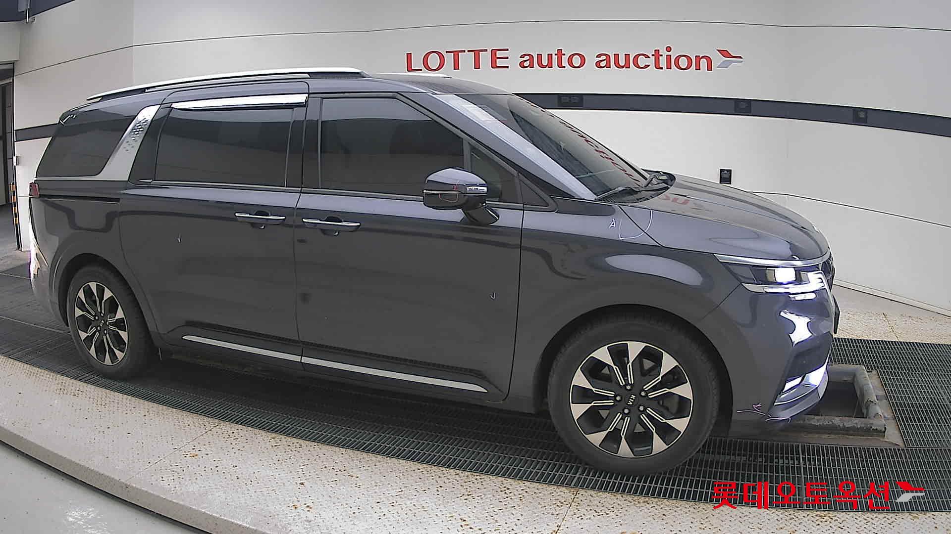 Kia Carnival Limousine id 3466826 из Кореи 17