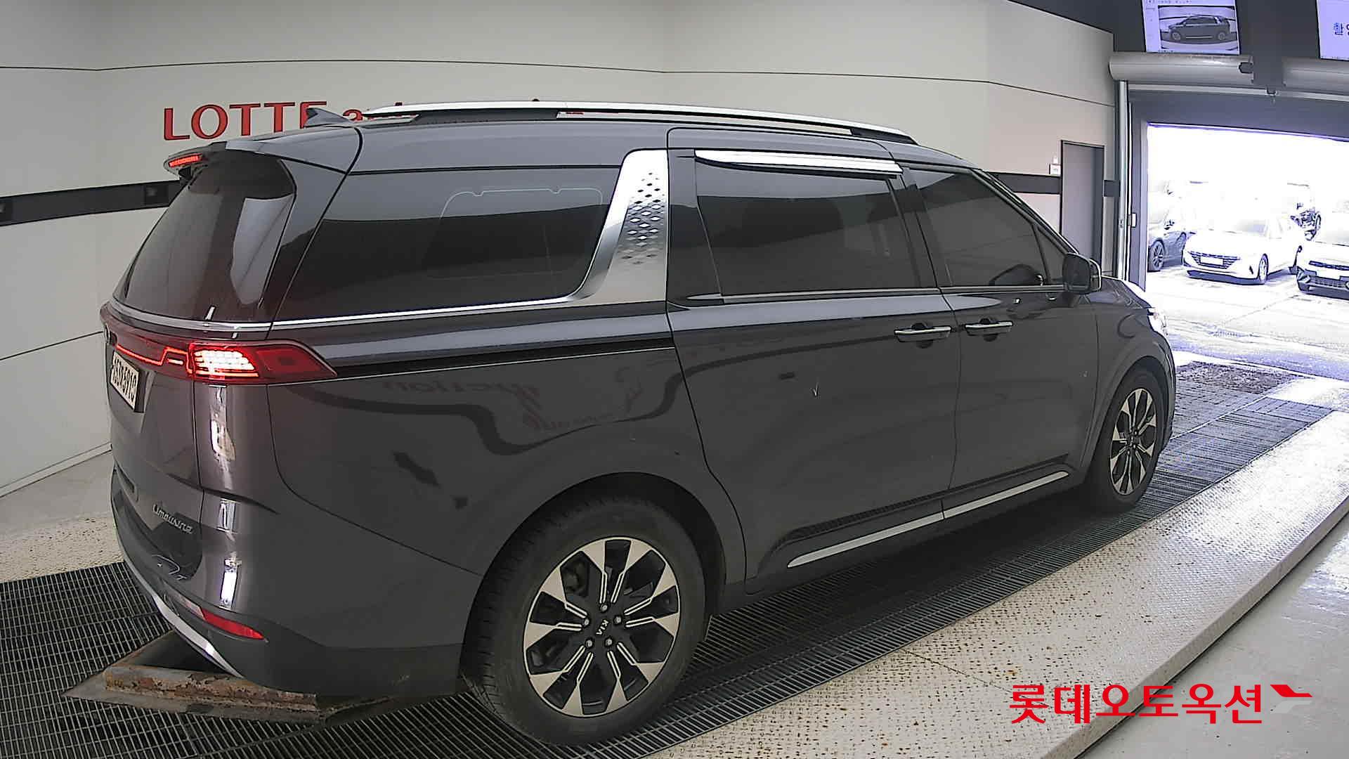 Kia Carnival Limousine id 3466826 из Кореи 19