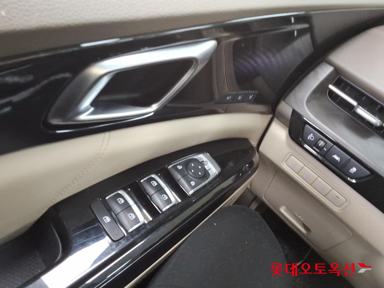 Kia Carnival Limousine id 3466826 из Кореи 28