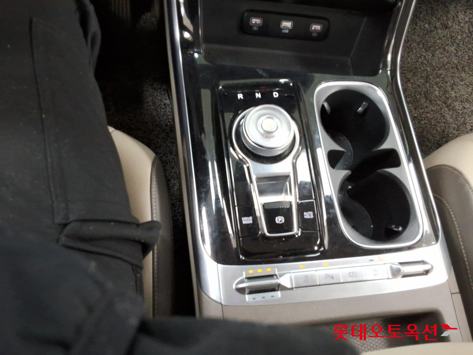 Kia Carnival Limousine id 3466826 из Кореи 32