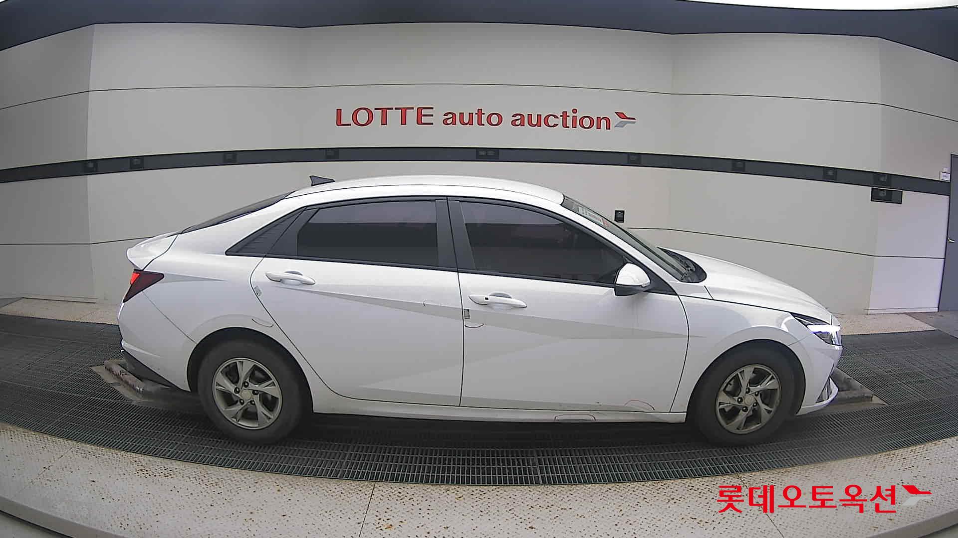 Hyundai Avante 2021 Polar White из Кореи, фото 3