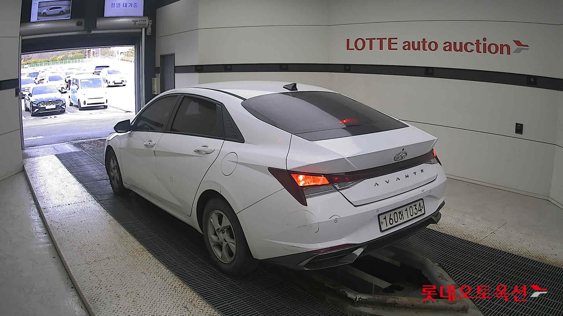Hyundai Avante 2021 Polar White из Кореи, фото 6