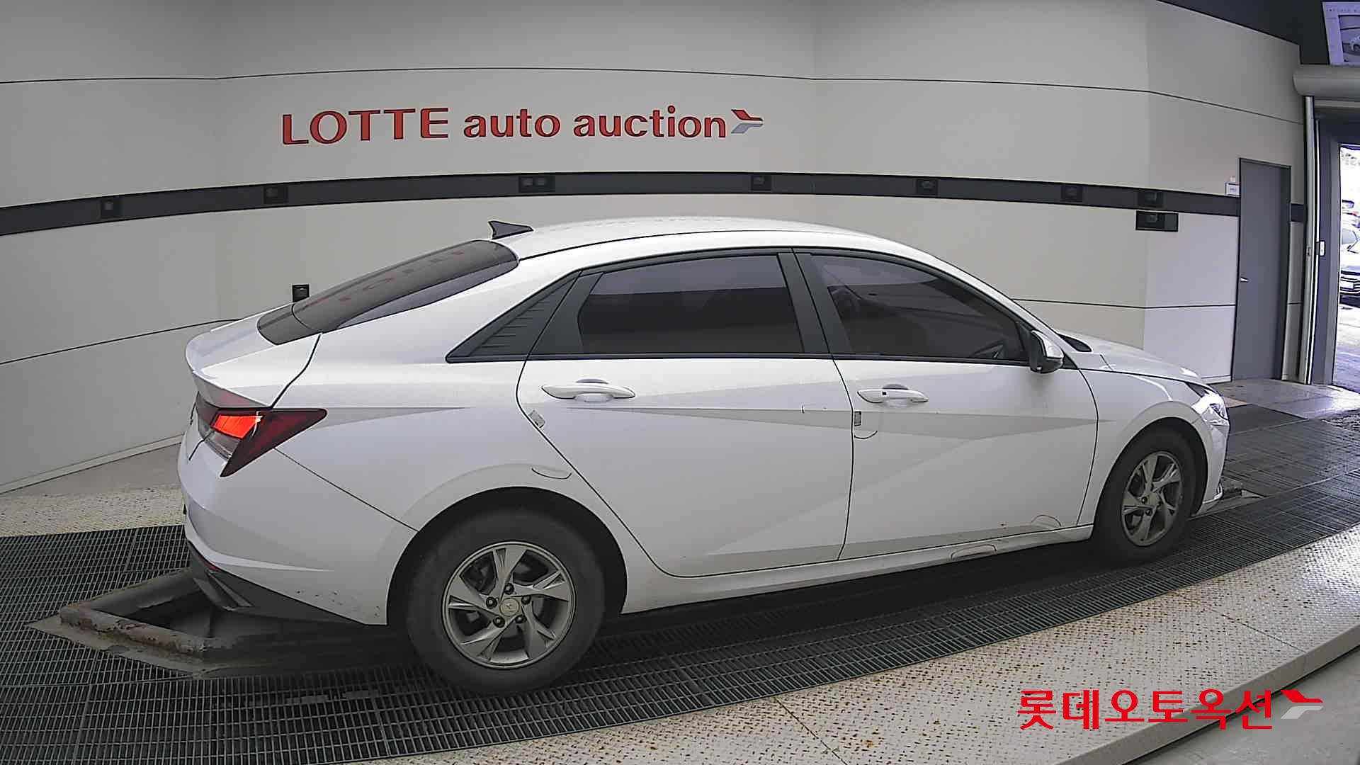 Hyundai Avante id 3466772 из Кореи 18