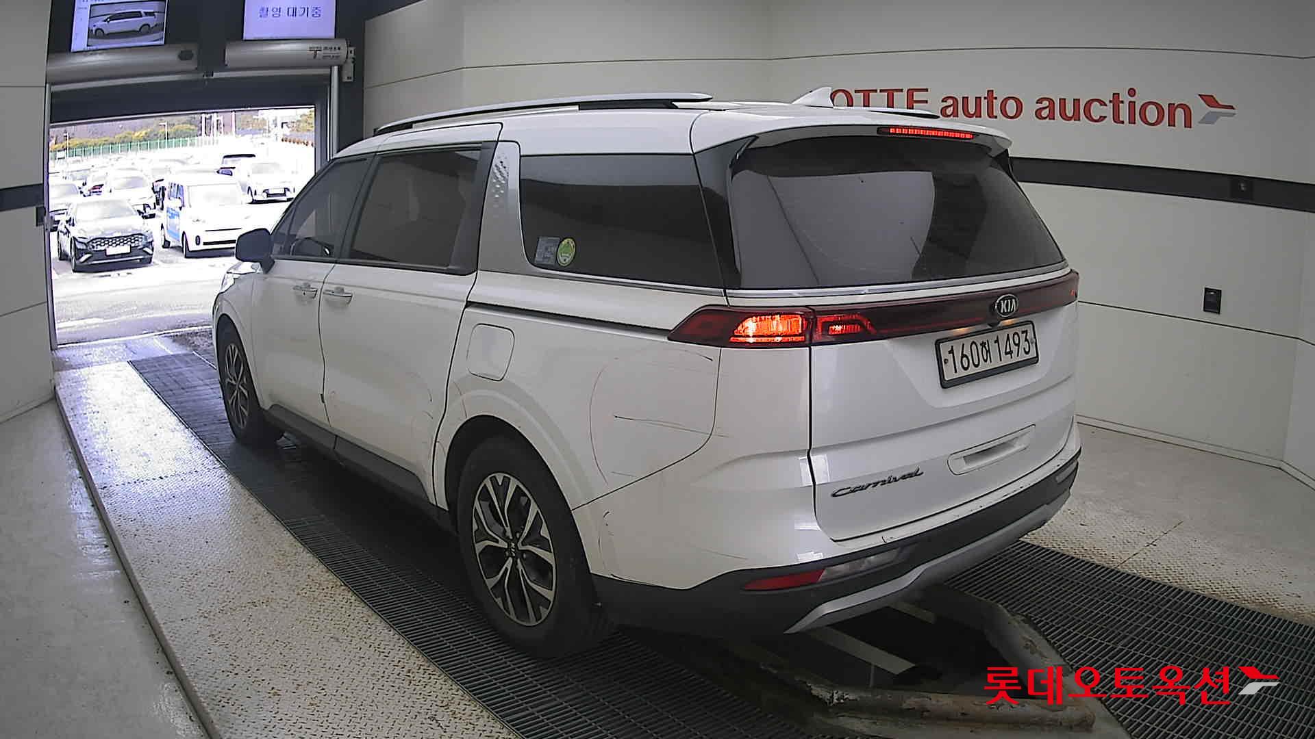 Kia Carnival 2021 Snow White Pearl (optional) из Кореи, фото 6