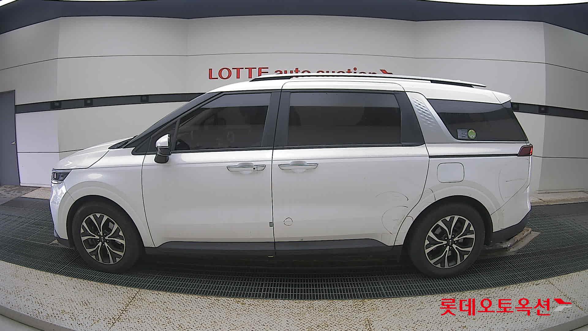 Kia Carnival id 3466790 из Кореи 7