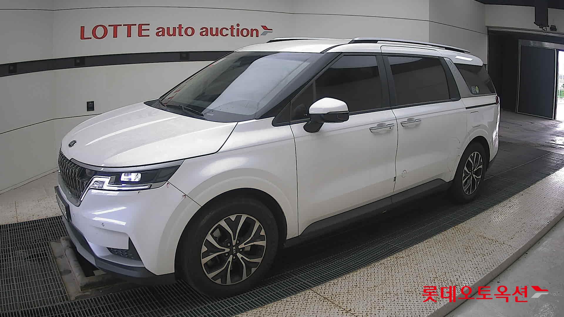 Kia Carnival id 3466790 из Кореи 13