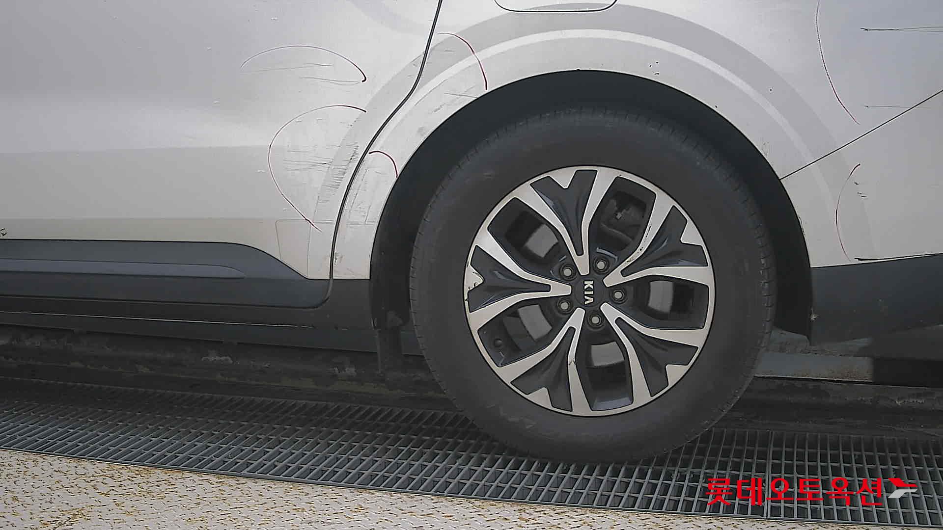 Kia Carnival id 3466790 из Кореи 22