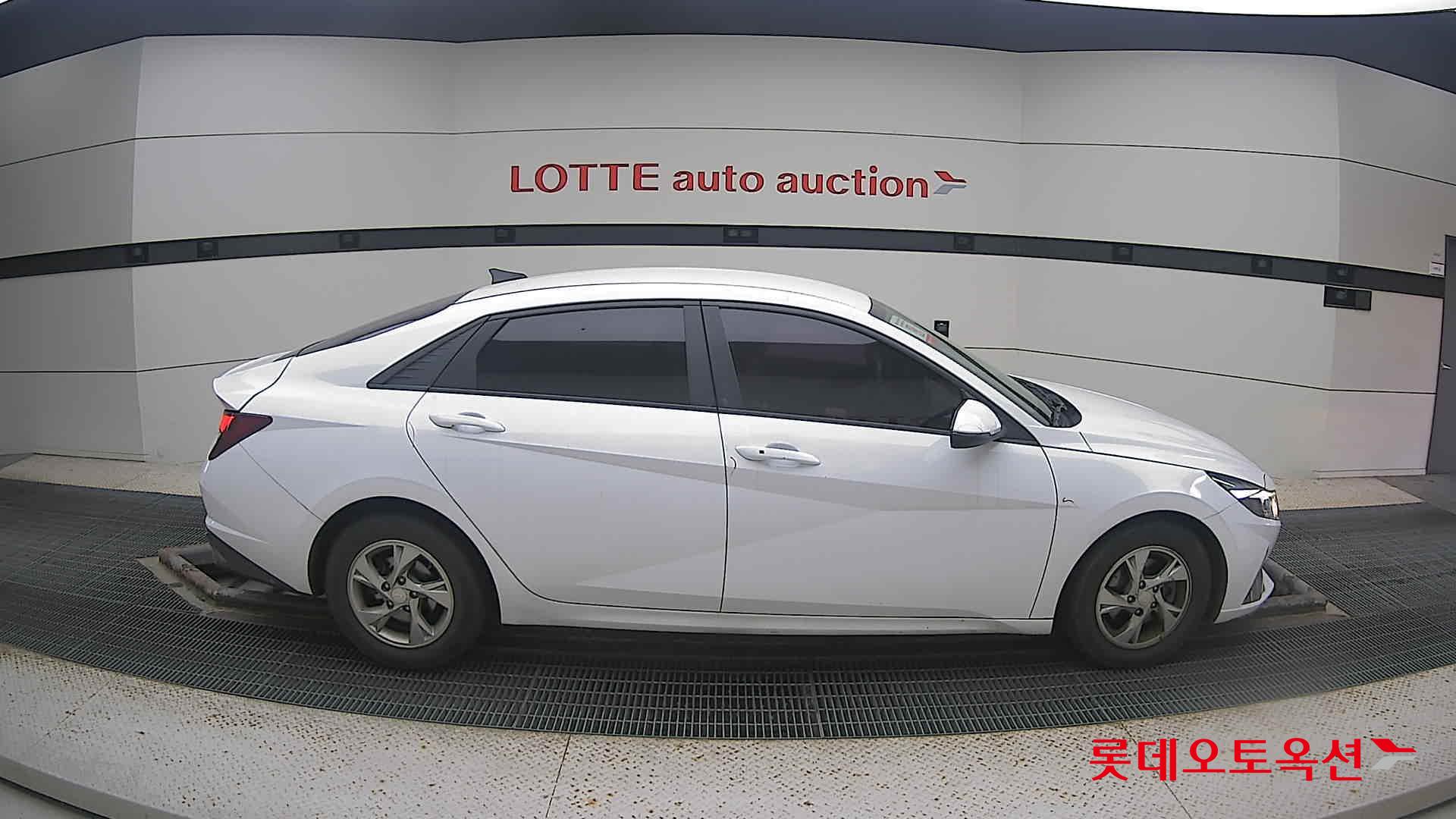 Hyundai Avante 2021 Polar White из Кореи, фото 3