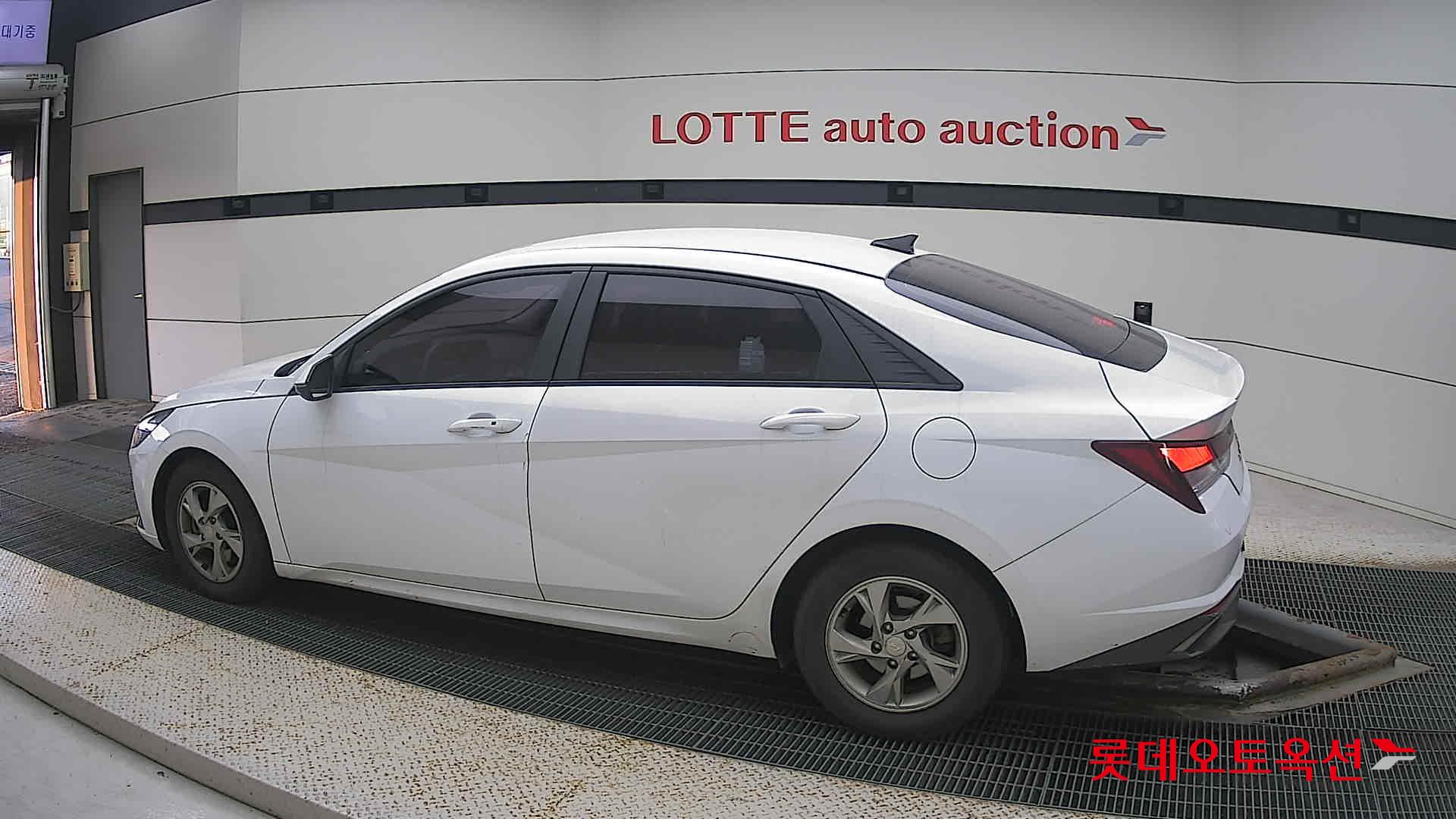 Hyundai Avante id 3461887 из Кореи 11