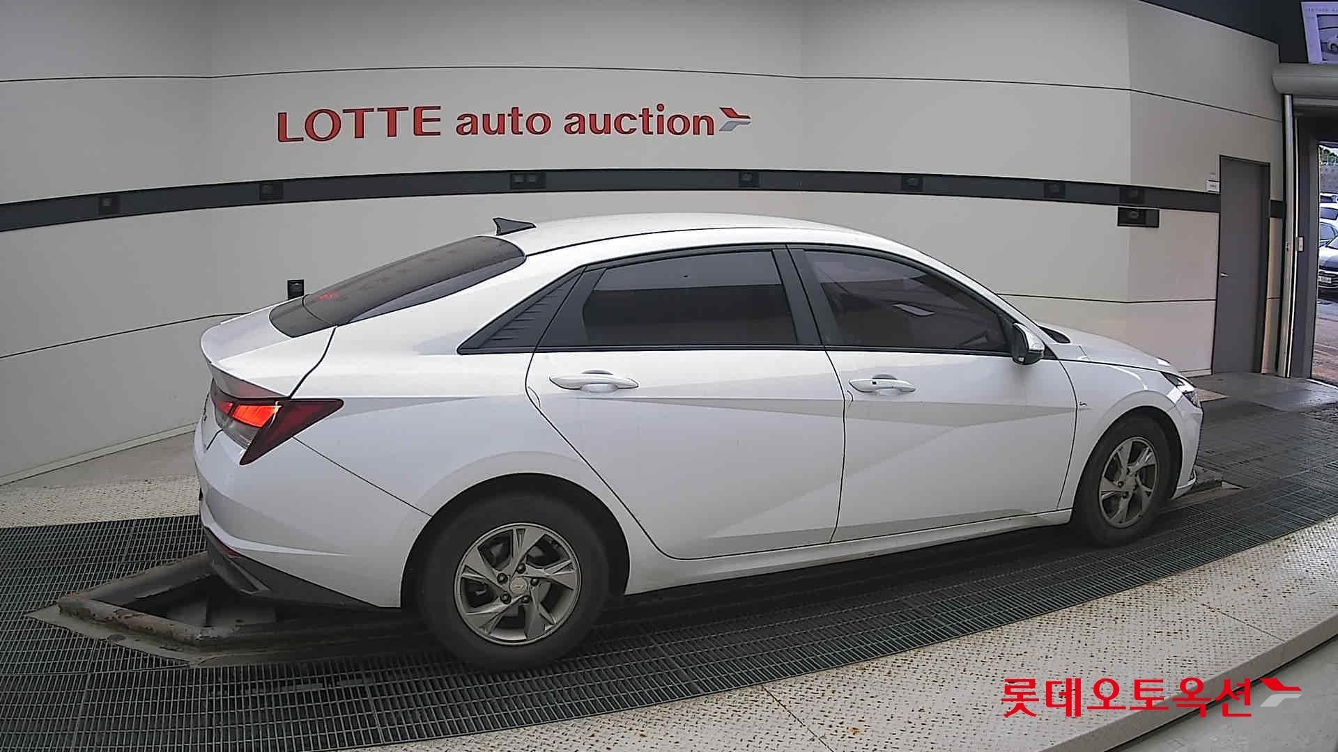 Hyundai Avante id 3461887 из Кореи 18