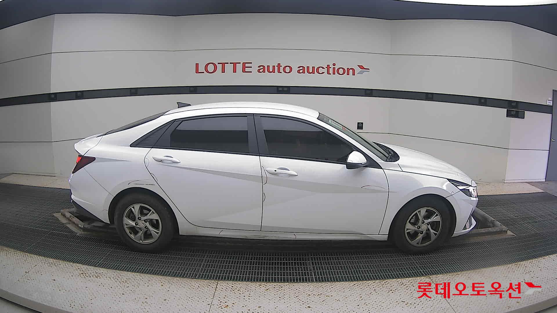 Hyundai Avante 2021 Polar White из Кореи, фото 3