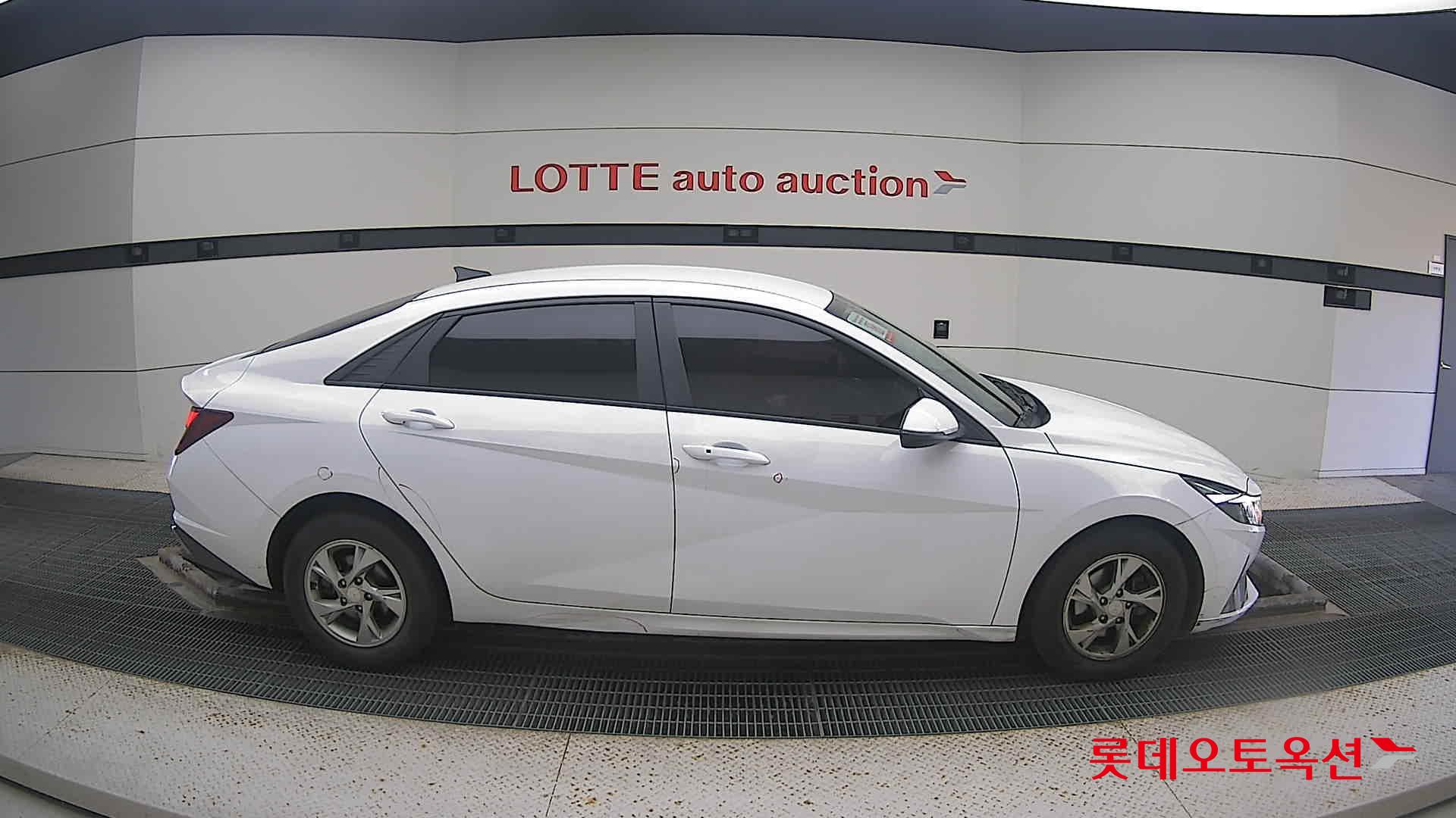 Hyundai Avante 2021 Polar White из Кореи, фото 3