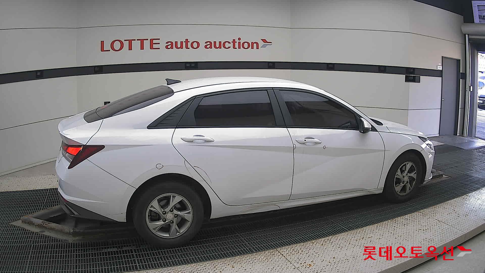 Hyundai Avante id 3461894 из Кореи 18