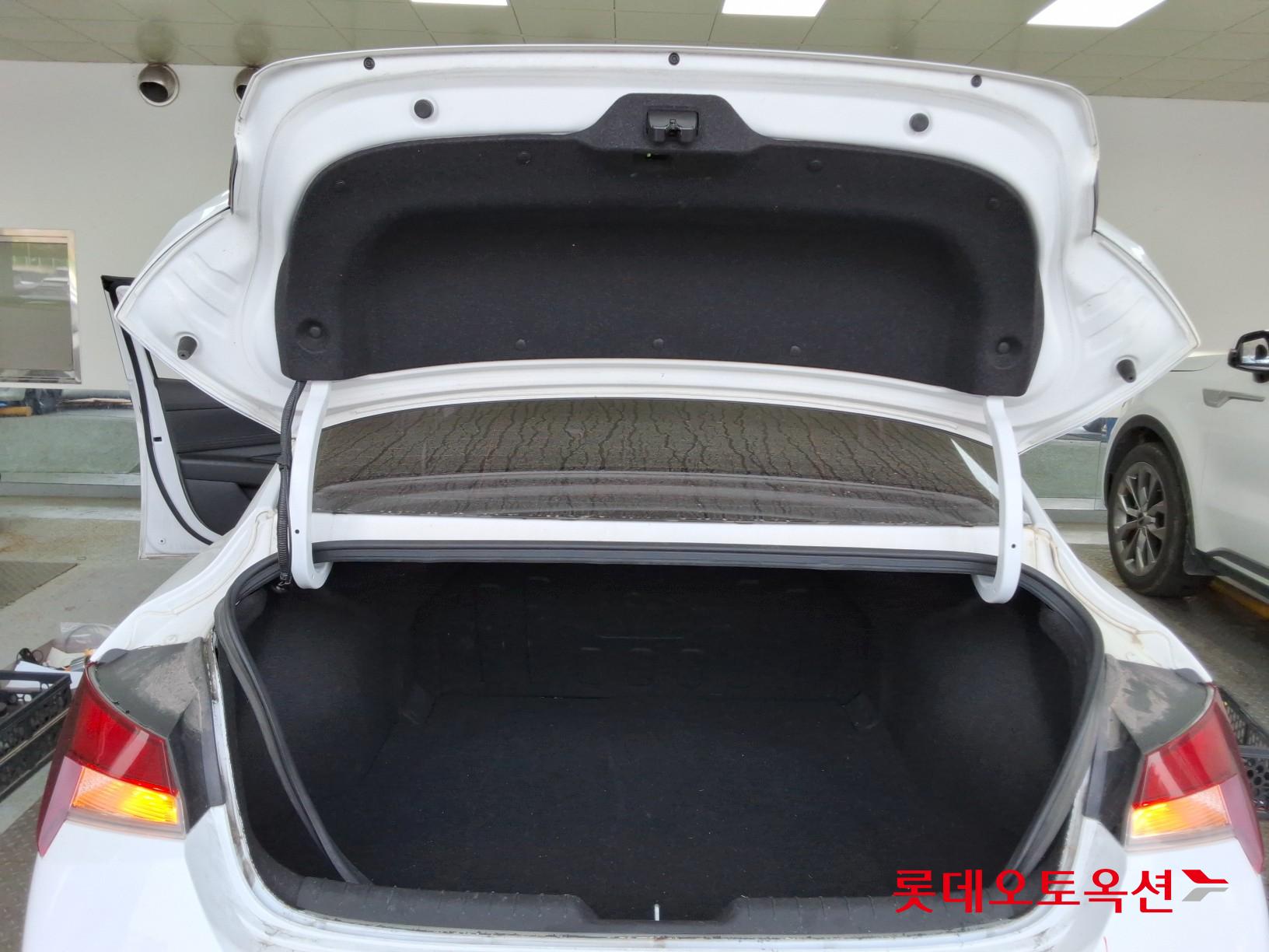 Hyundai Avante id 3466820 из Кореи 37