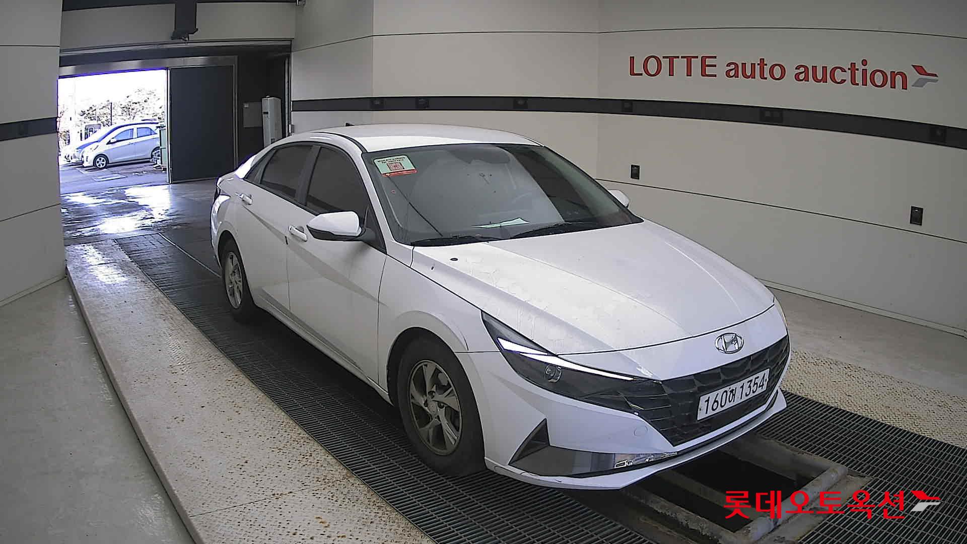 Hyundai Avante 2021 Polar White из Кореи, фото 2