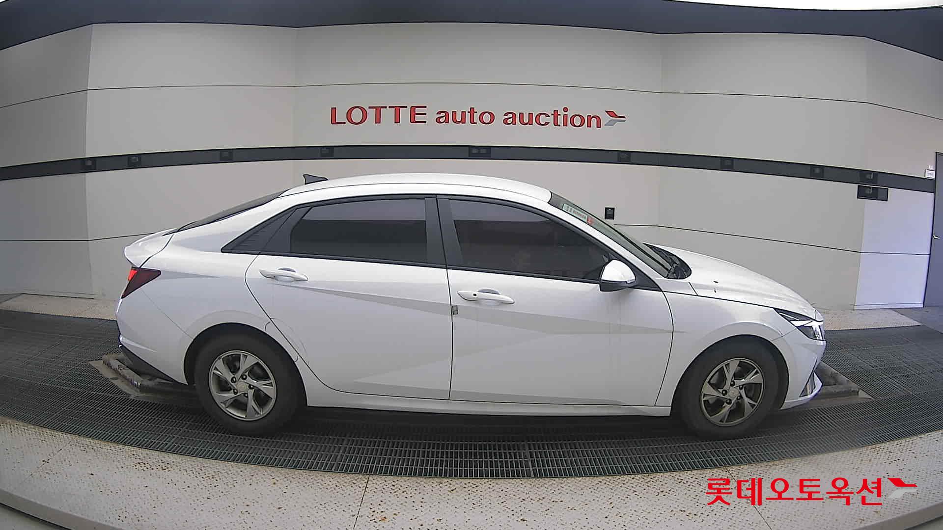 Hyundai Avante 2021 Polar White из Кореи, фото 3