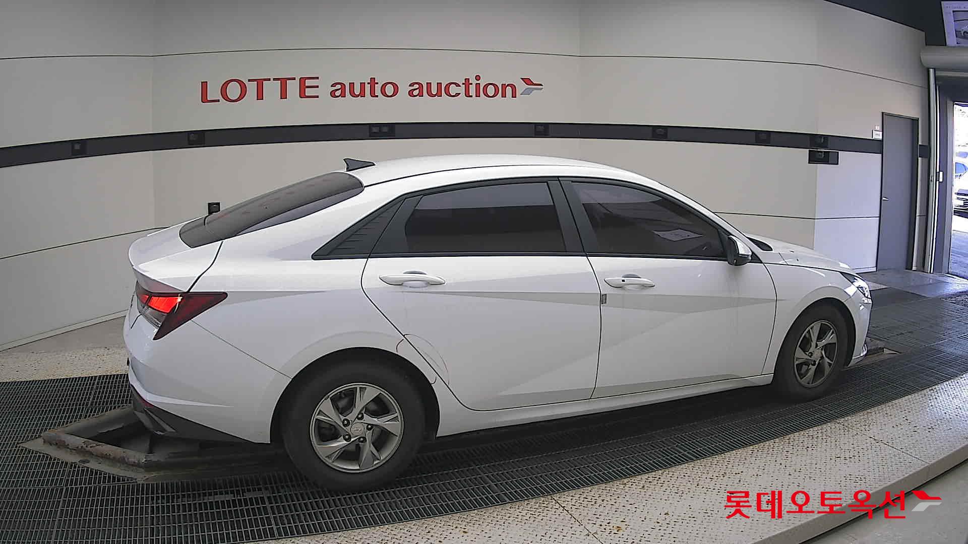 Hyundai Avante id 3461940 из Кореи 18