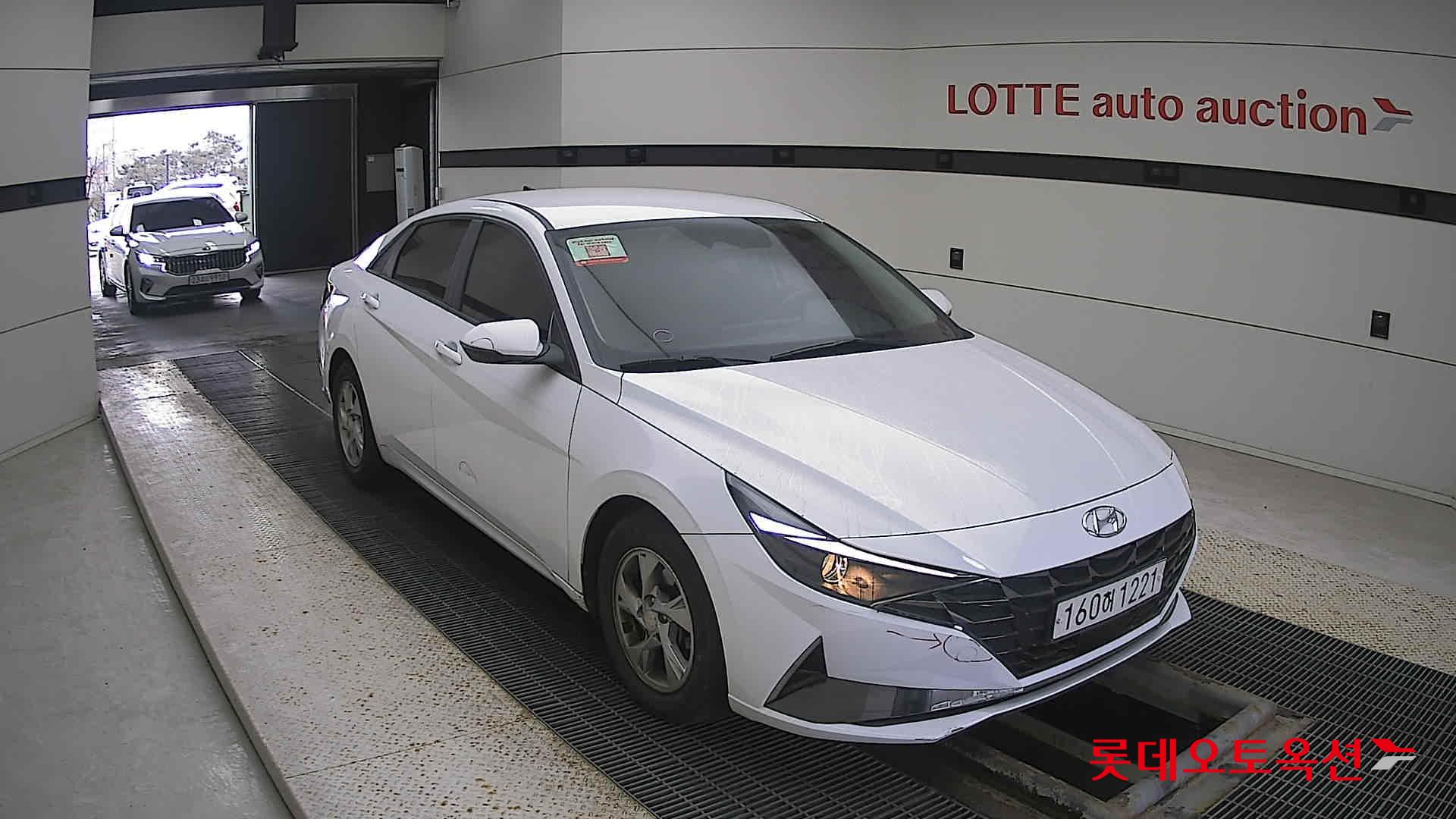 Hyundai Avante 2021 Polar White из Кореи, фото 2