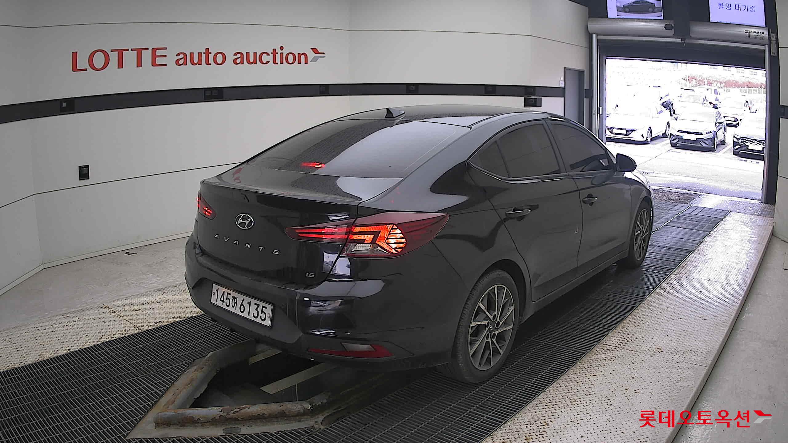 Hyundai Avante 2020 Phantom Black из Кореи, фото 4