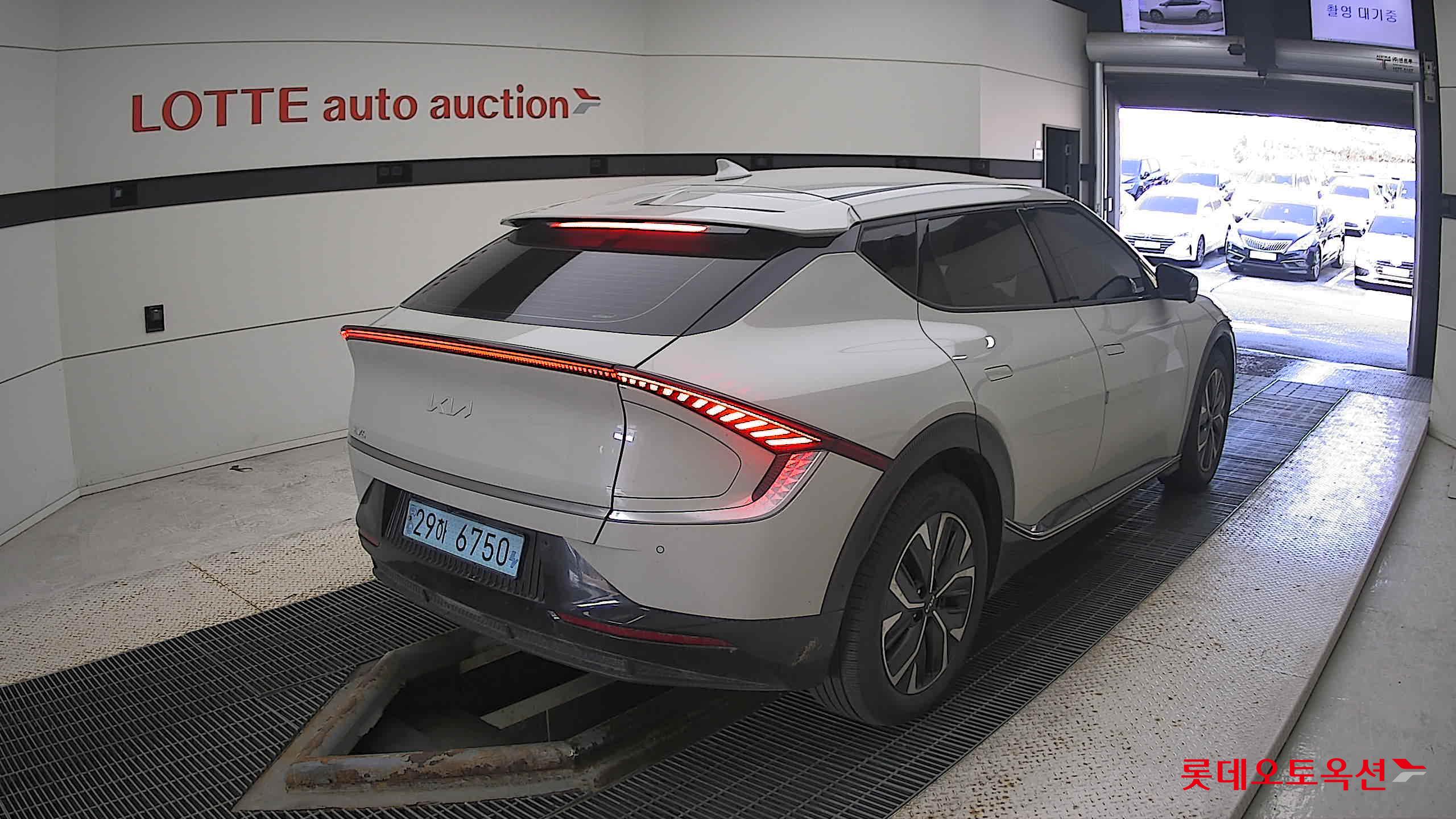 كيا - EV6 - Image 4