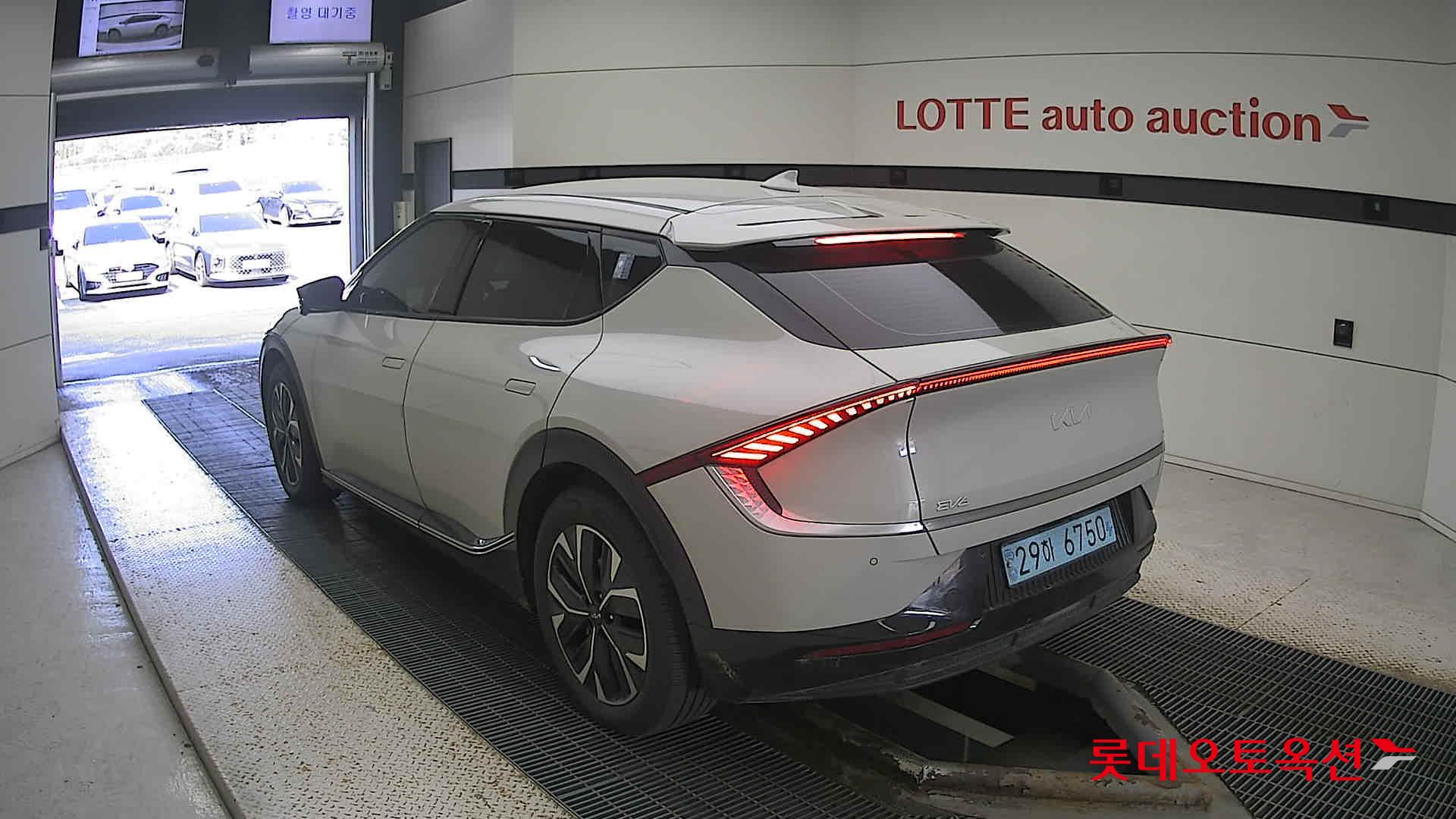 كيا - EV6 - Image 6