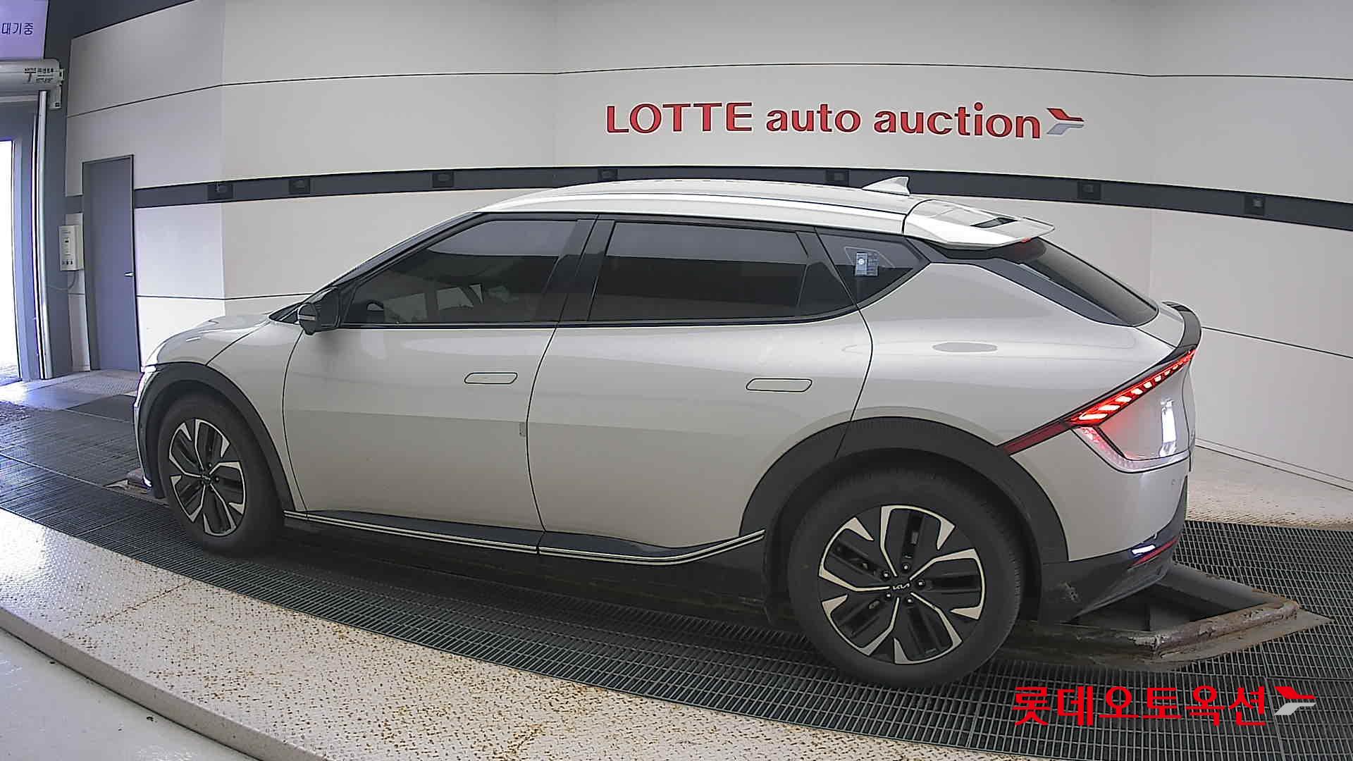 كيا - EV6 - Image 11