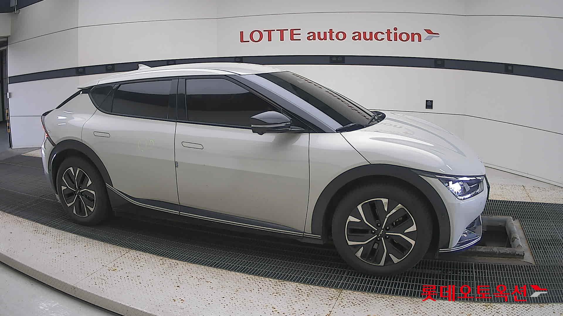 كيا - EV6 - Image 17