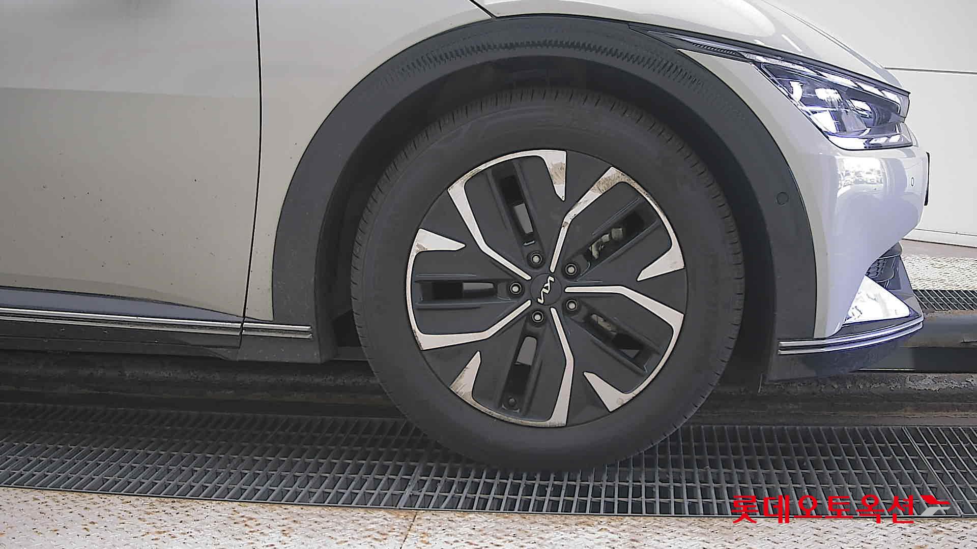 كيا - EV6 - Image 23