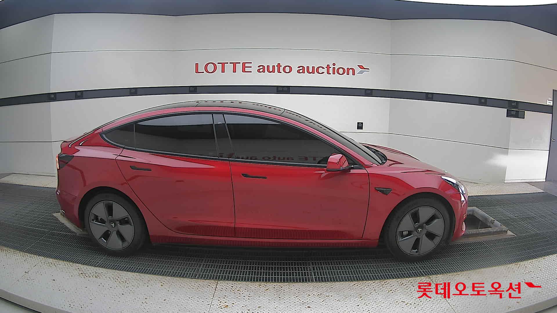 تسلا - MODEL 3 - Image 3