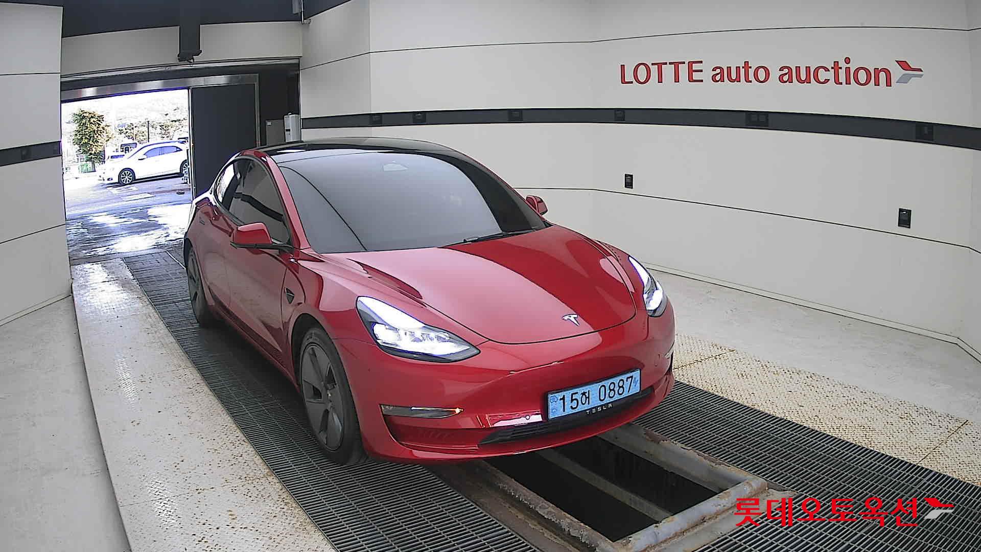 تسلا - MODEL 3 - Image 15