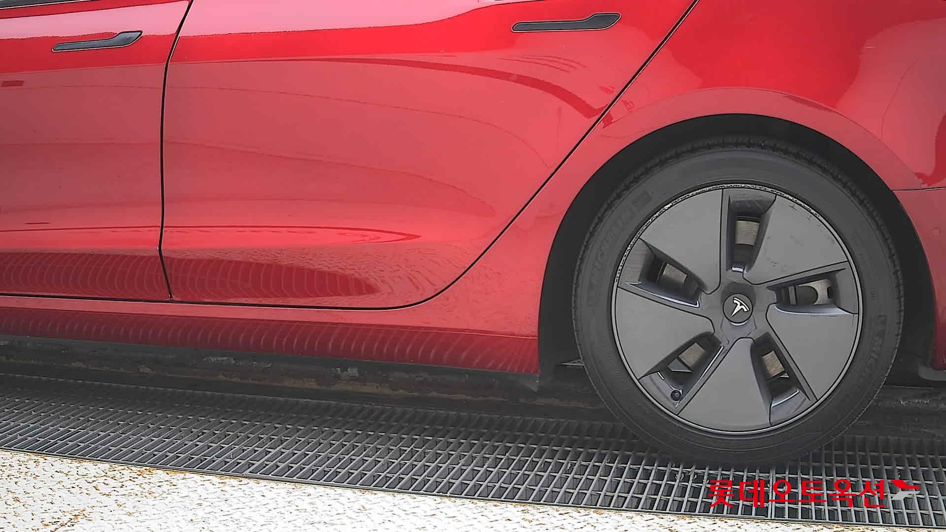 تسلا - MODEL 3 - Image 22