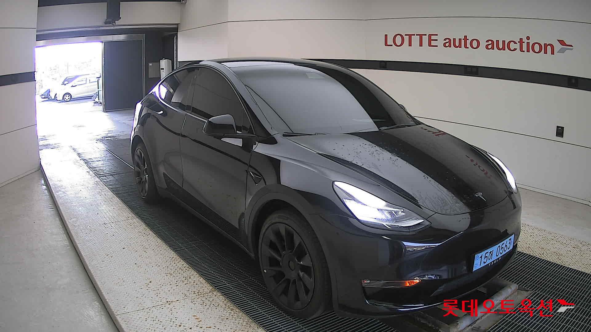Tesla Model Y Long Range 2022 Solidblack из Кореи, фото 2