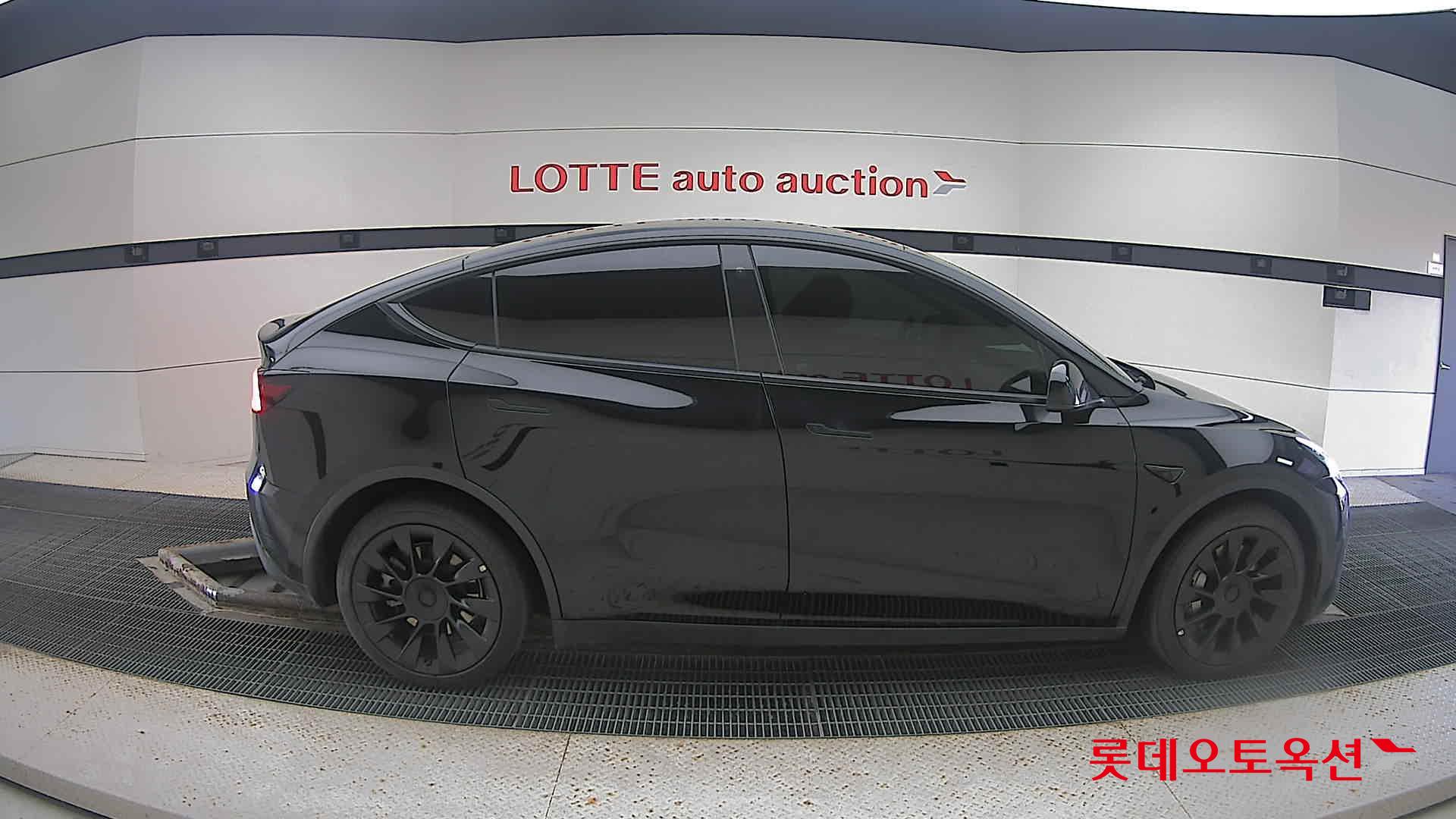 Tesla Model Y Long Range 2022 Solidblack из Кореи, фото 3