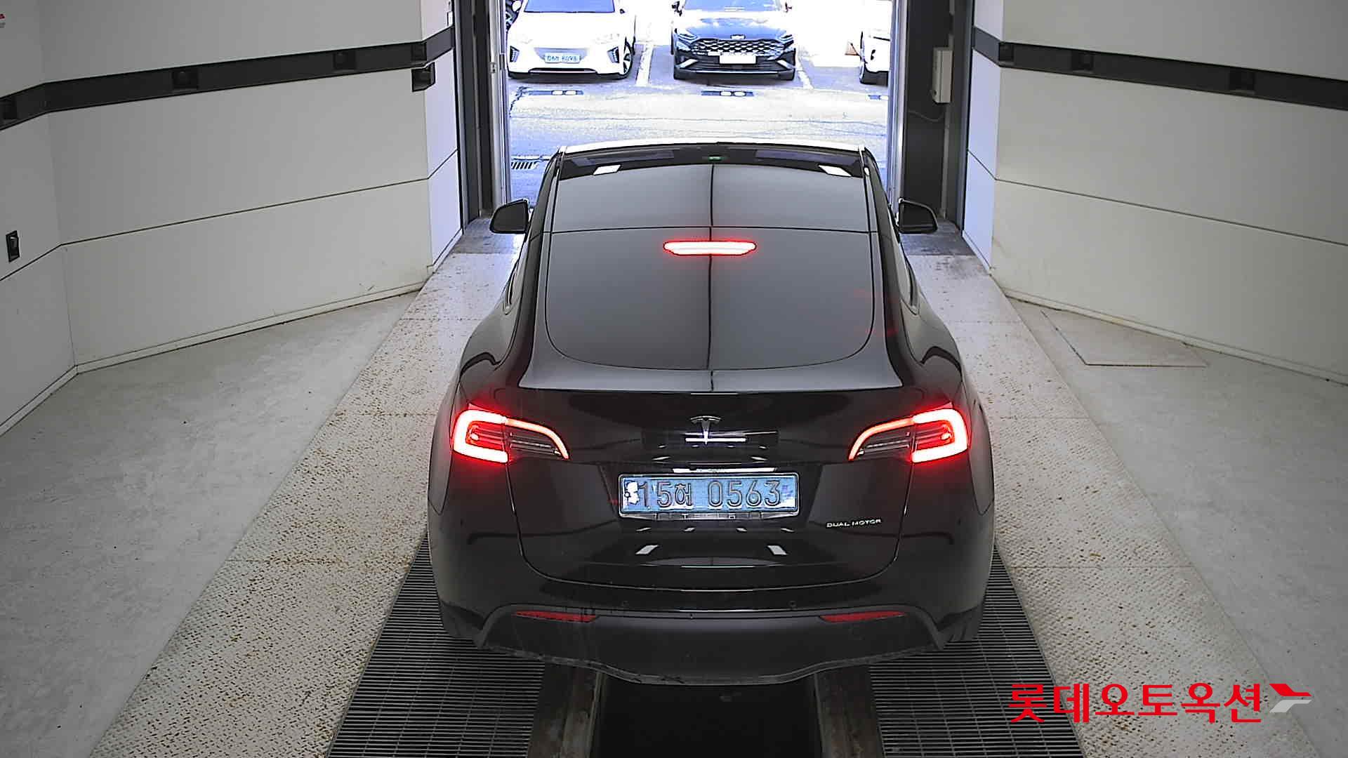 Tesla Model Y Long Range 2022 Solidblack из Кореи, фото 5