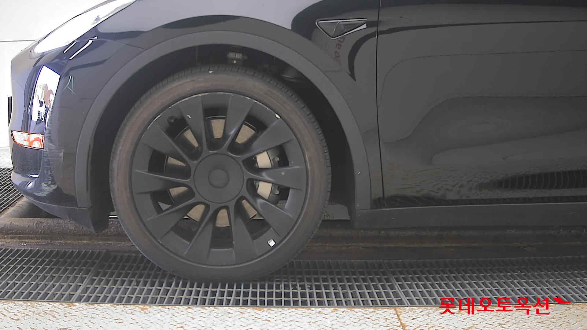 Tesla Model Y Long Range id 3476500 из Кореи 21