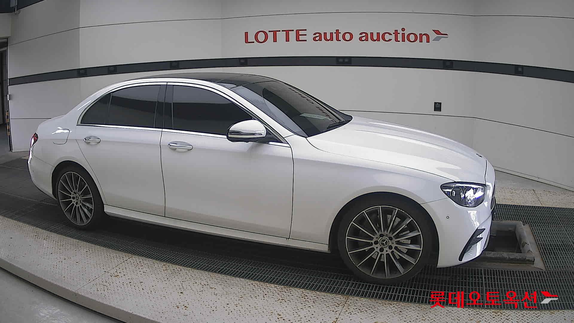 مرسيدس - E350 - Image 17