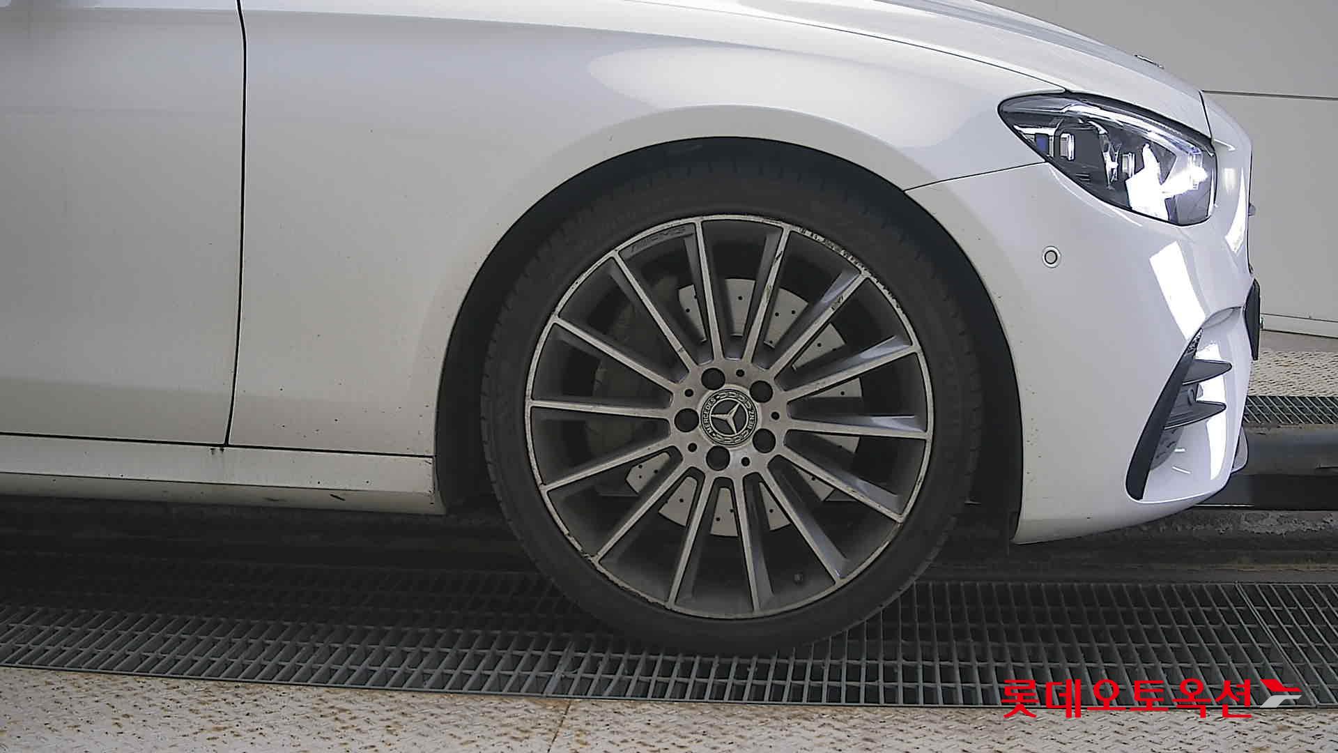 مرسيدس - E350 - Image 23