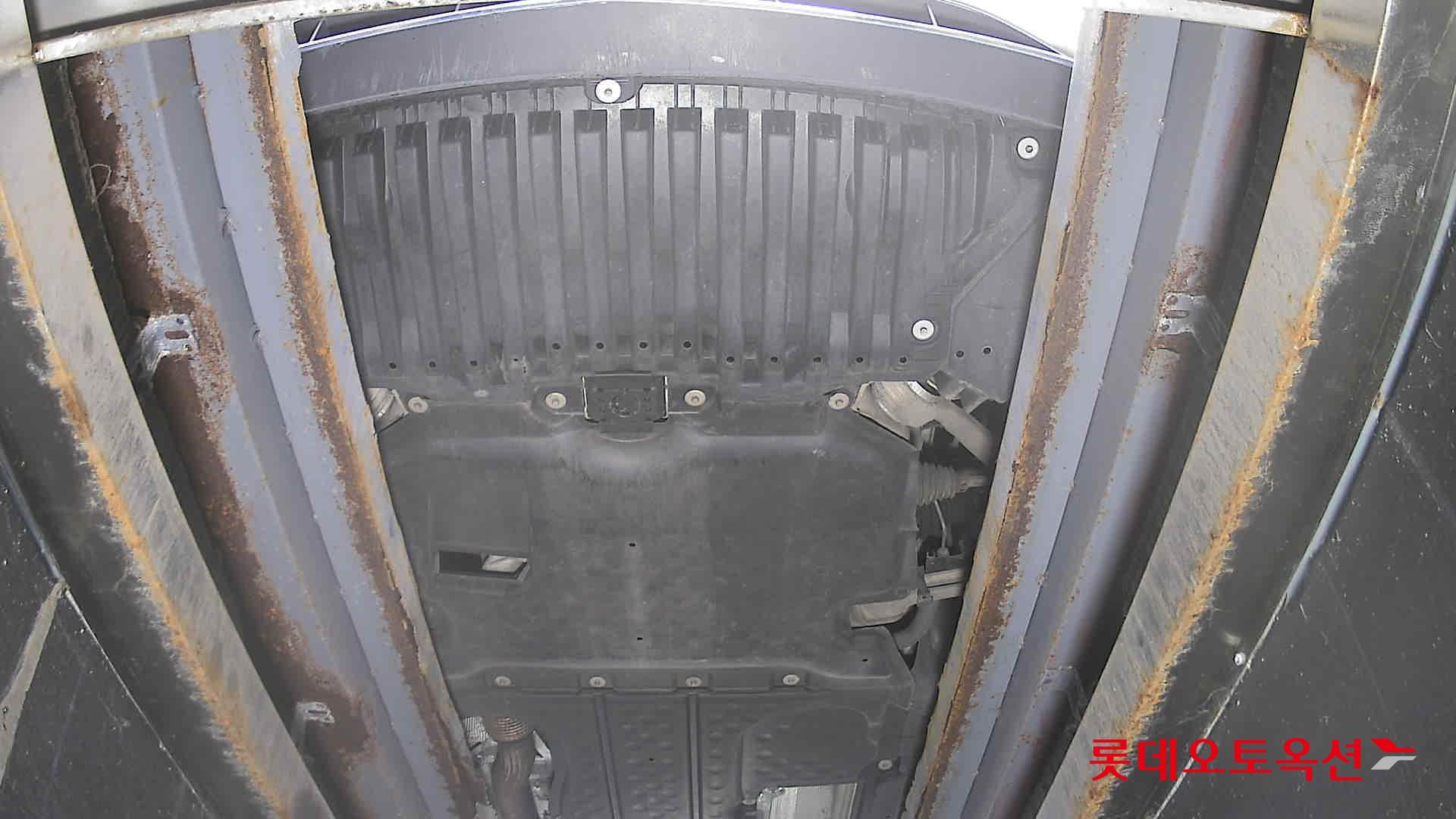 مرسيدس - E350 - Image 26