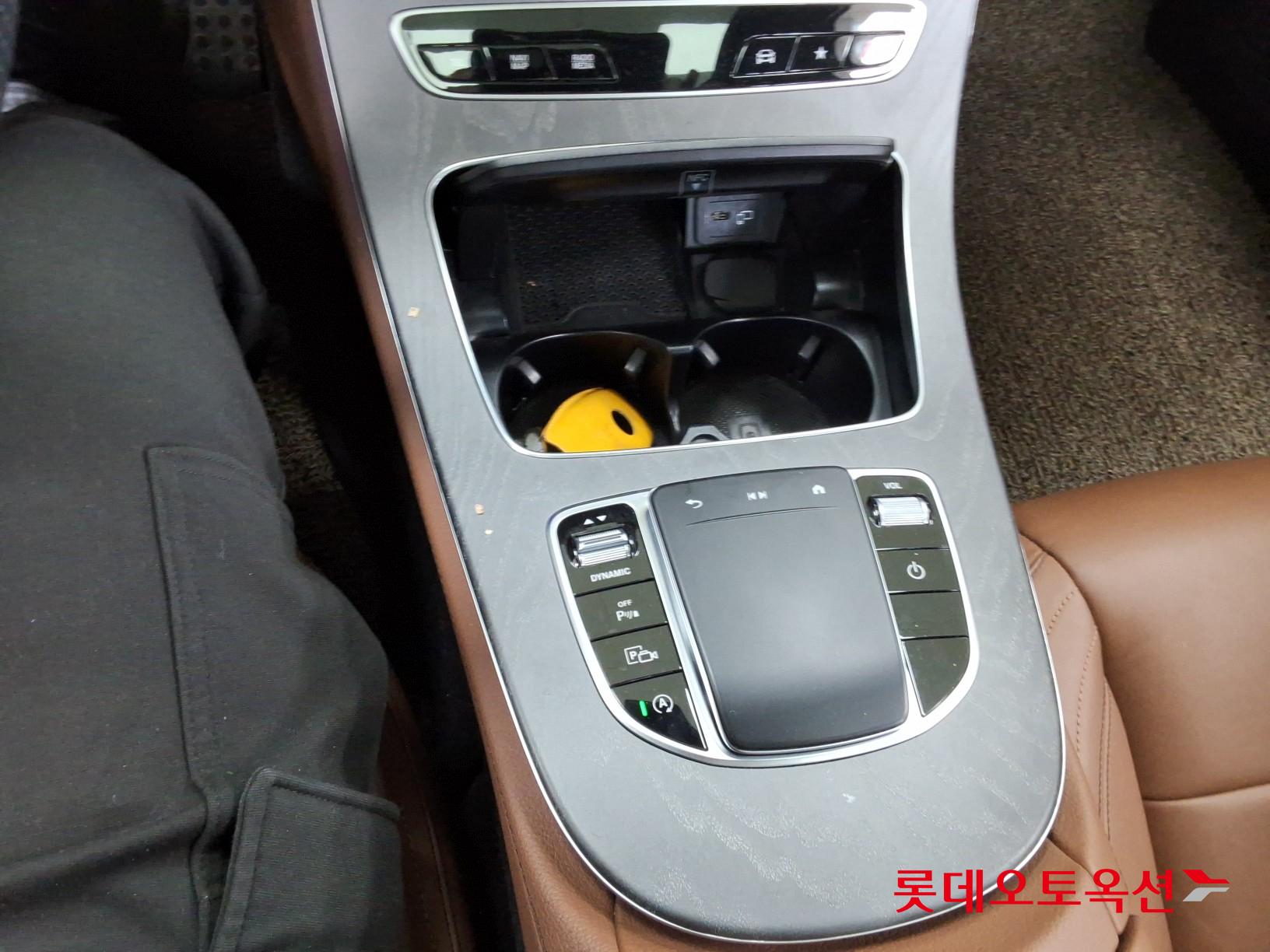 مرسيدس - E350 - Image 32