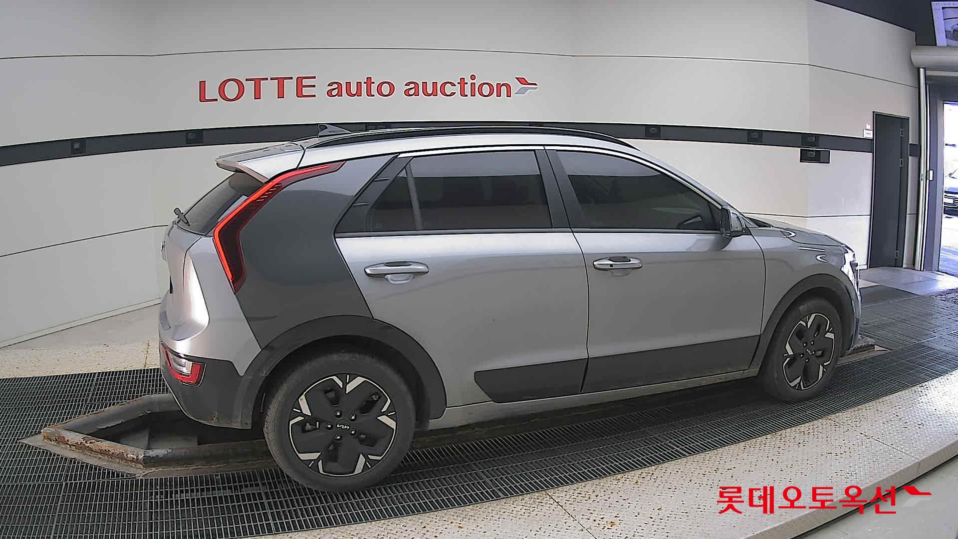 Kia Niro EV id 3436678 из Кореи 18