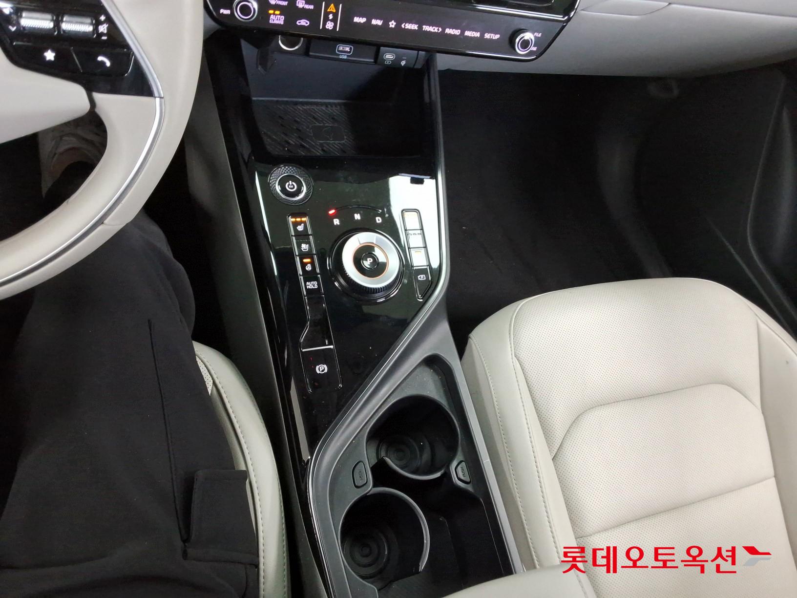 Kia Niro EV id 3436678 из Кореи 33