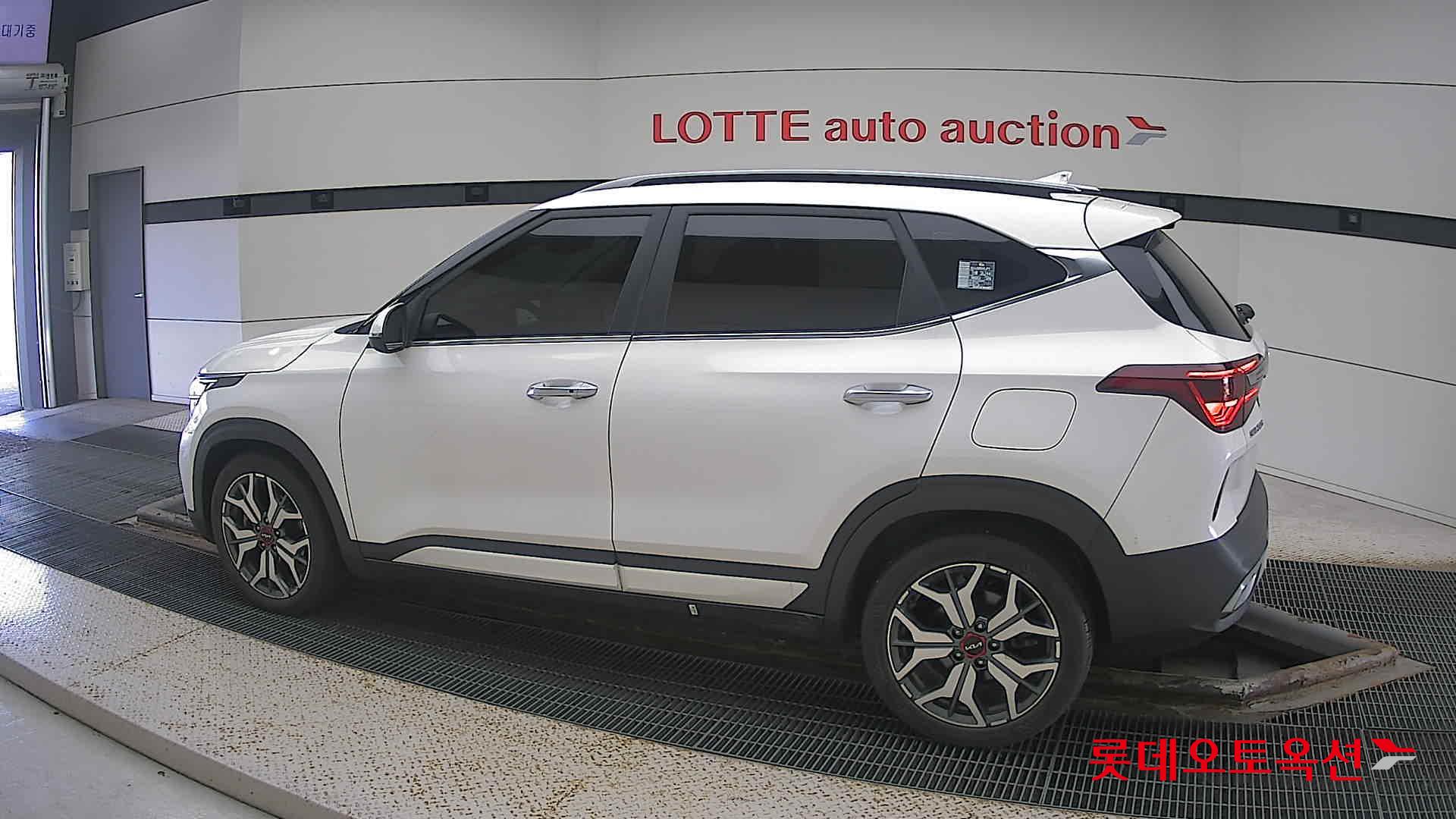 كيا - سيلتوس - Image 11